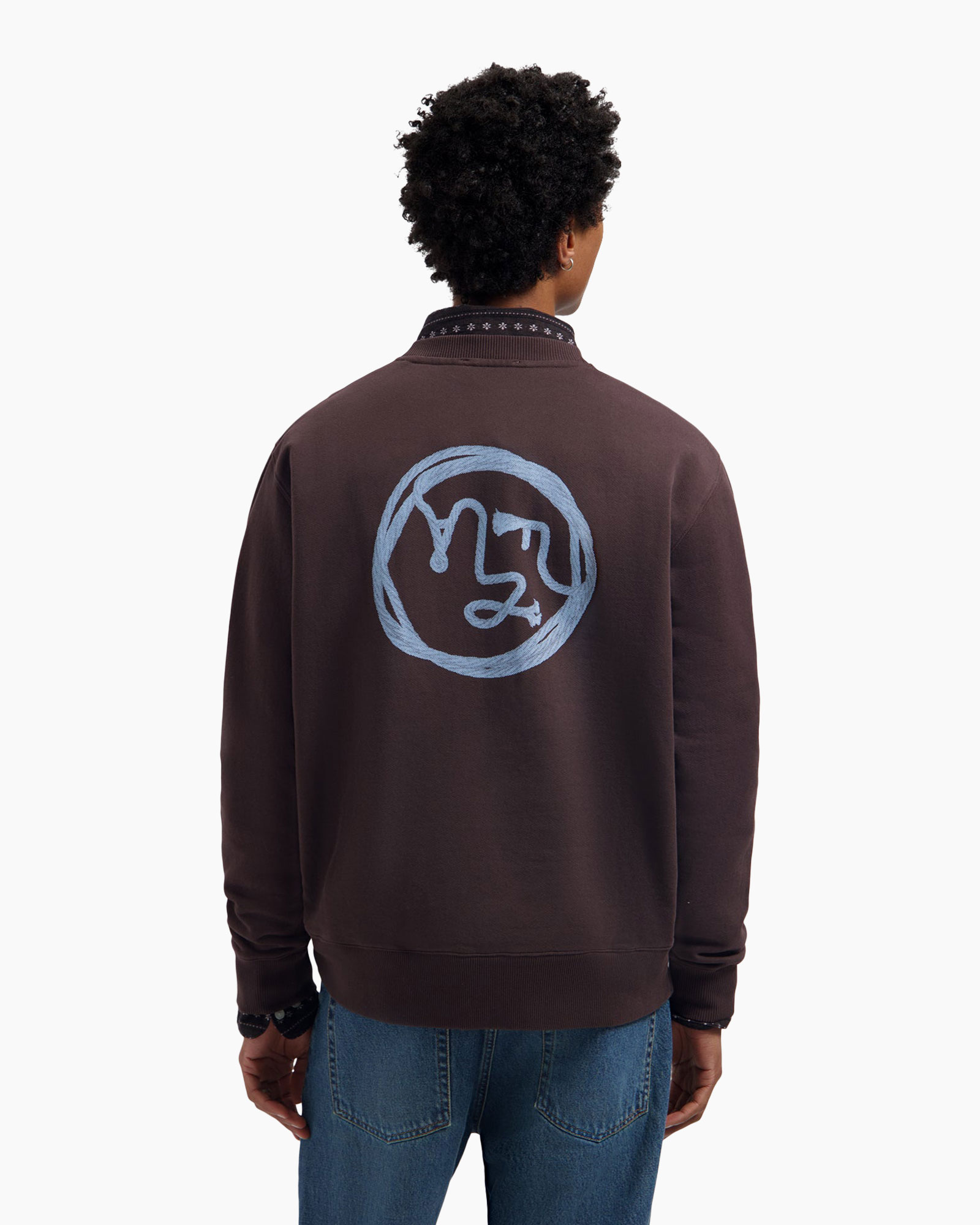 hoodie, bruin, draft_around, kraagloze_kraag, logo_text