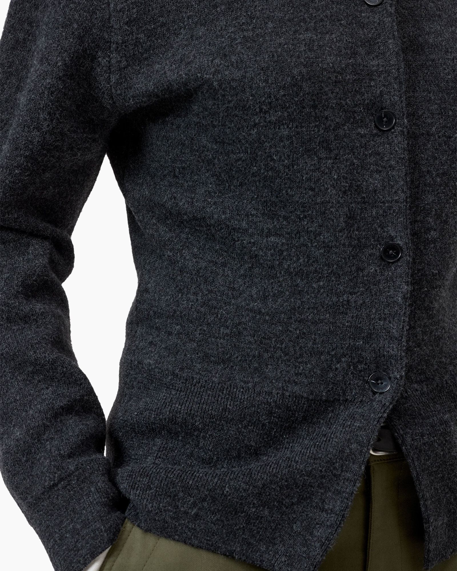 cardigan, breipale knit, donkergrijs, knopen, ribboer zoom