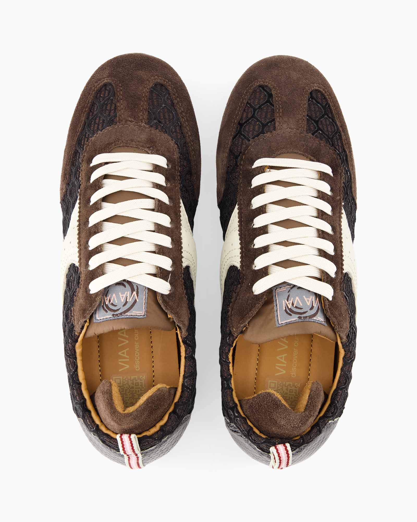 schoenen, sneakers, bruin, veters, gaas