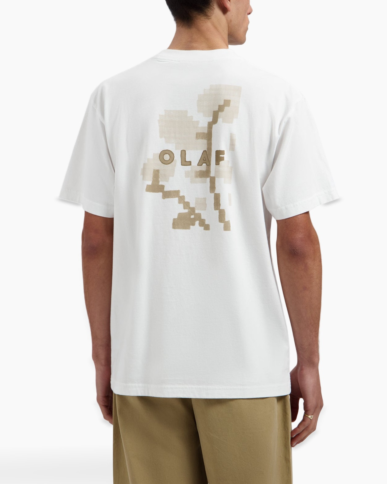 white t-shirt, short sleeve, crew neck, minimal logo, cotton