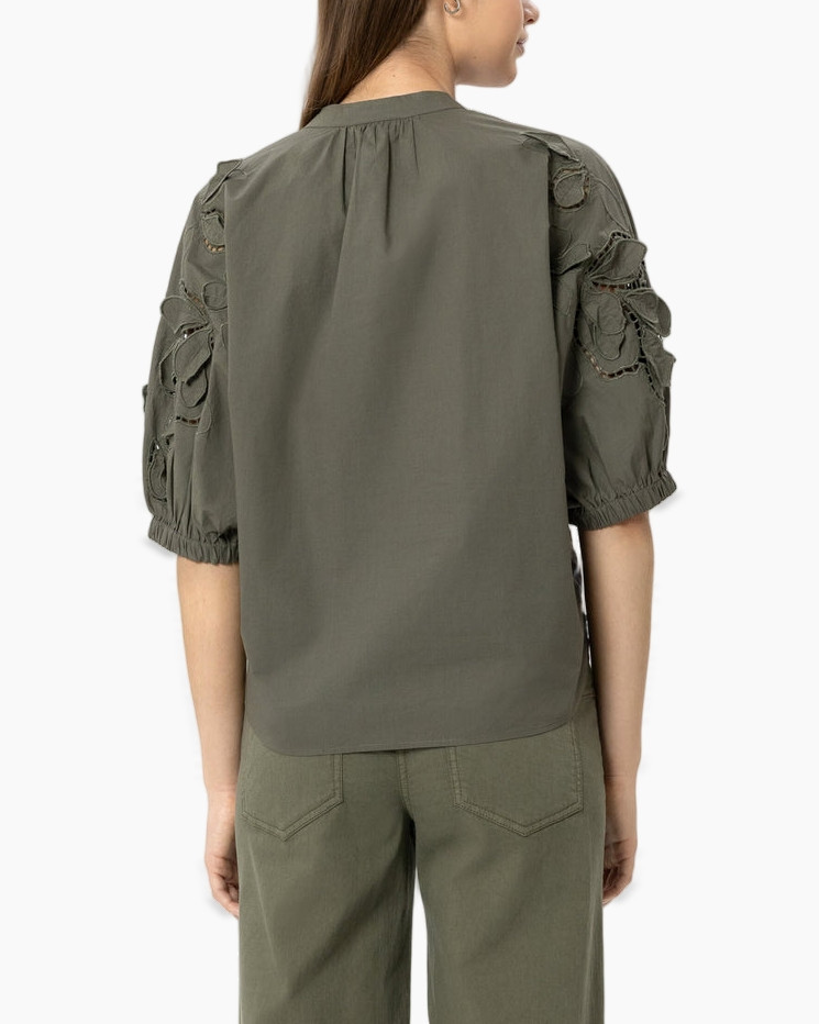 blusa, verde oliva, bordado, manga abullonada, mezcla de lino