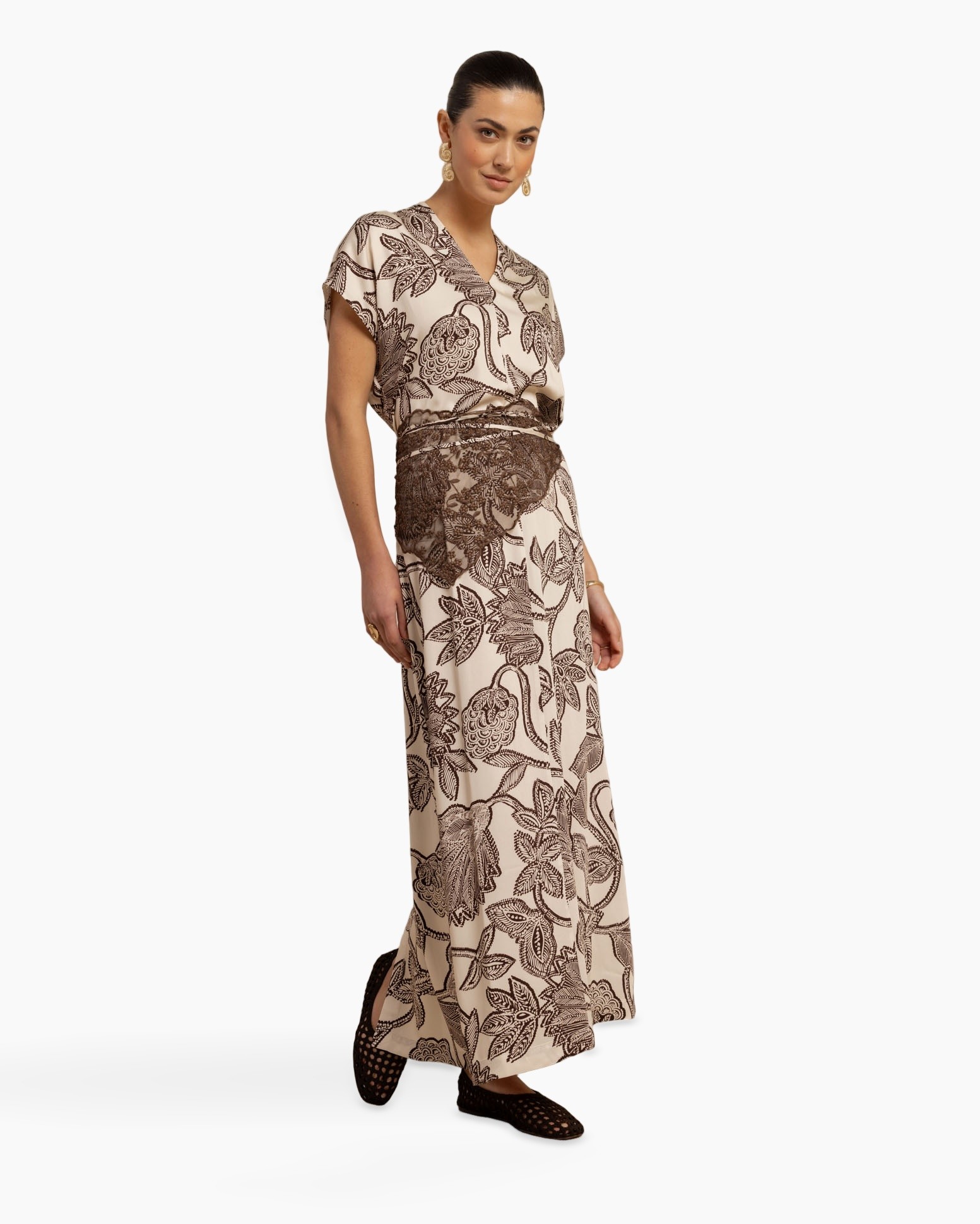 maxi jurk, bloemenpatroon, beige, bruin kant, v-hals