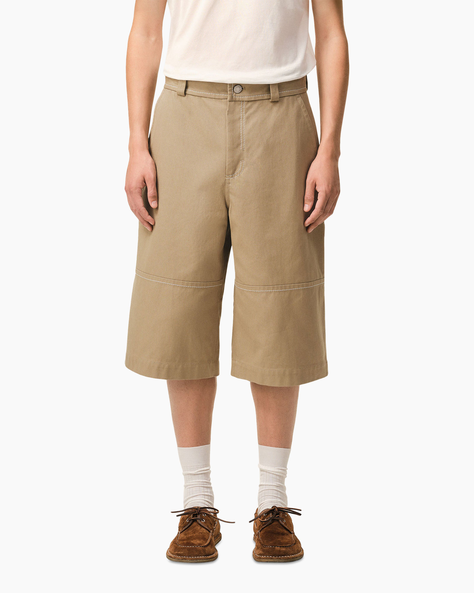 Kleding, Korte broek, Kaki, Persoon, Schoen