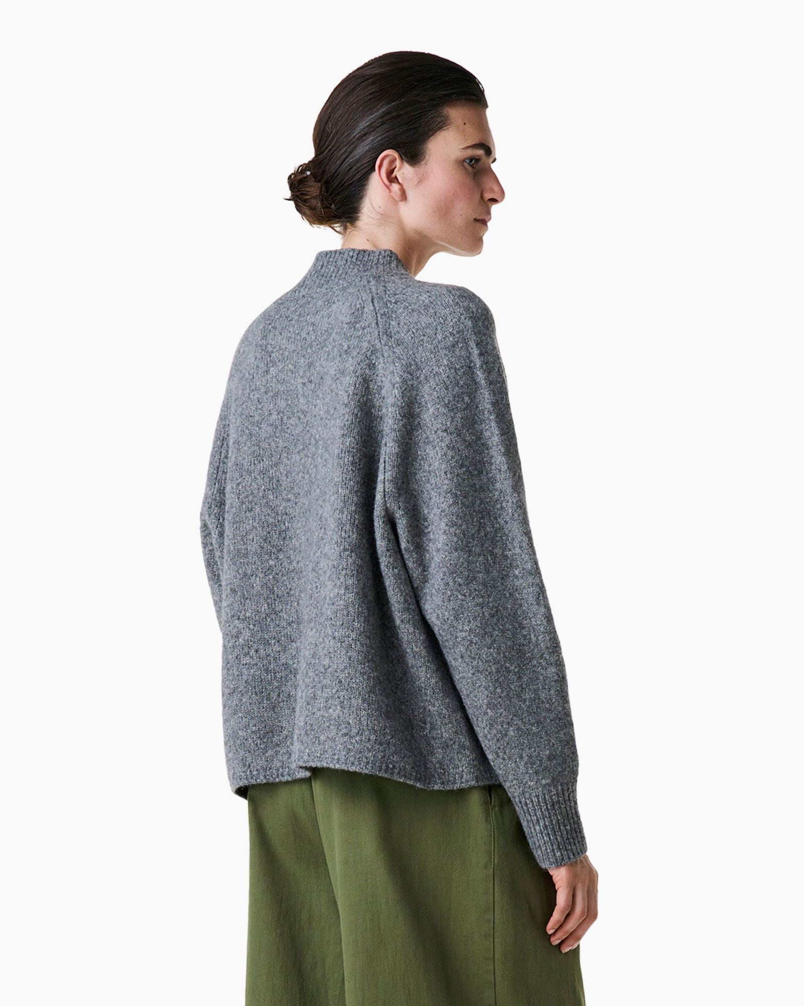 trui, örmeknit, gris, rondhals, losse pasvorm