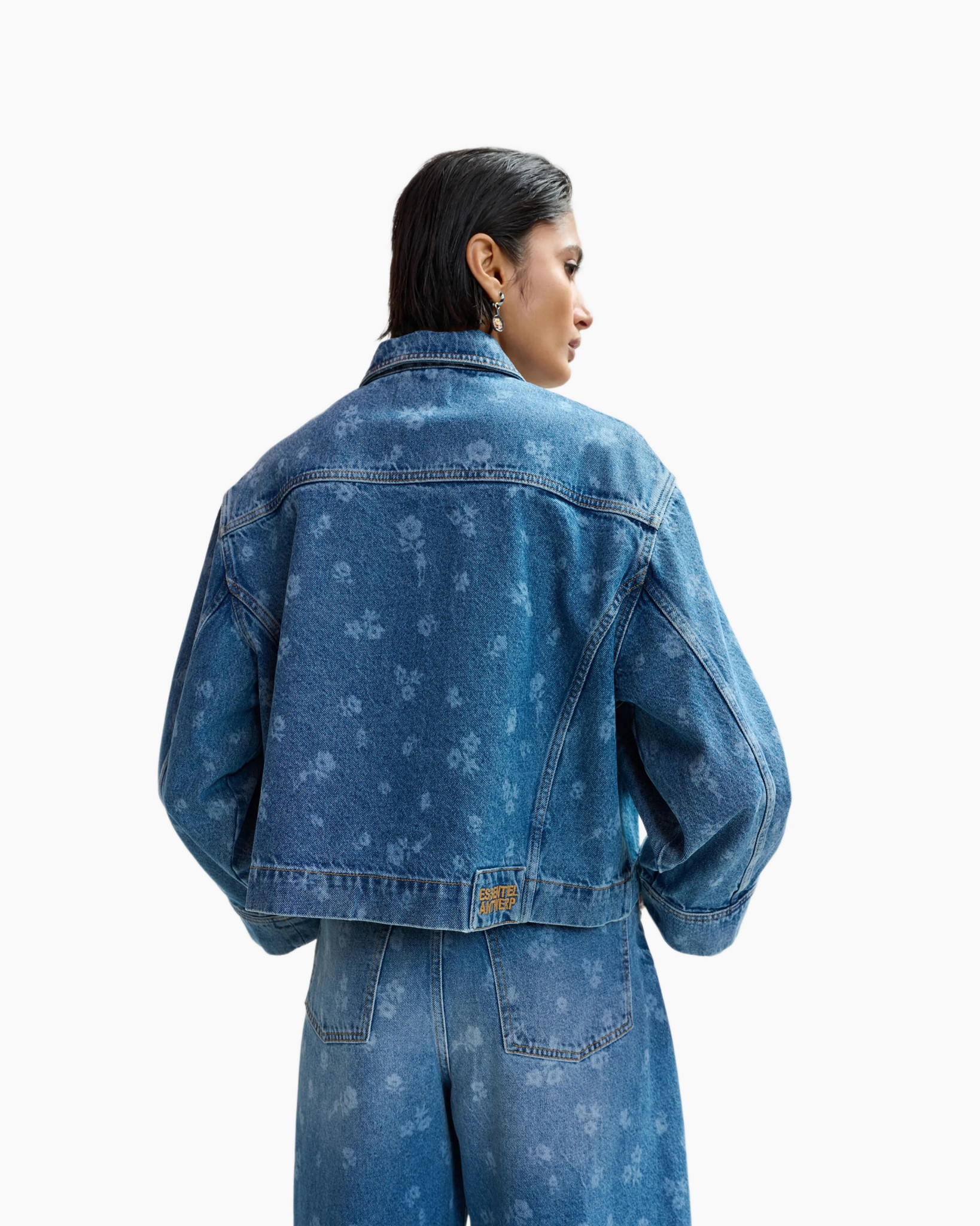 Clothing, Pants, Jeans, Person, Coat