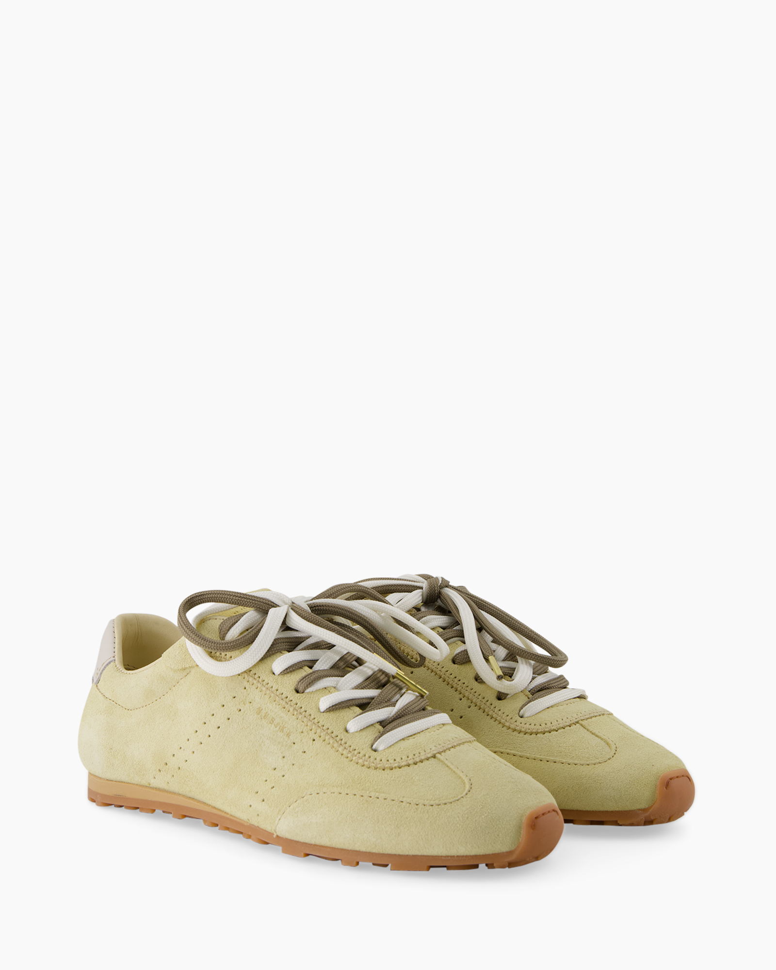 neakers, beige, suede, veters, hardloopschoenen