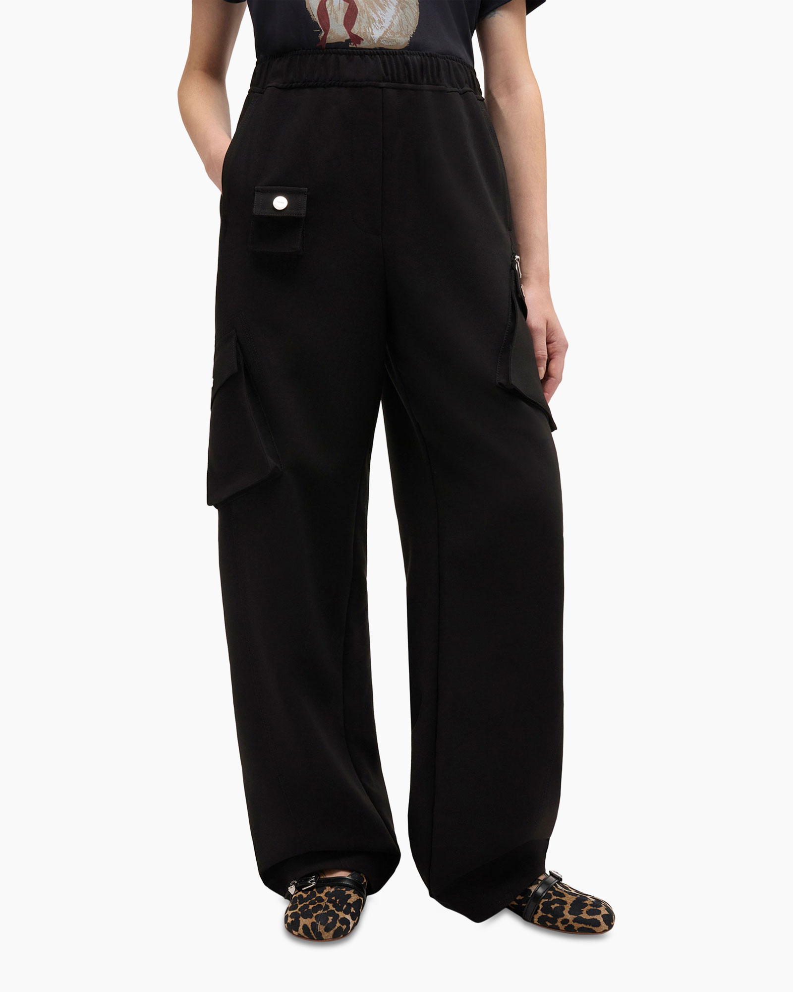 Clothing, Pants, Jeans, Person, Shoe