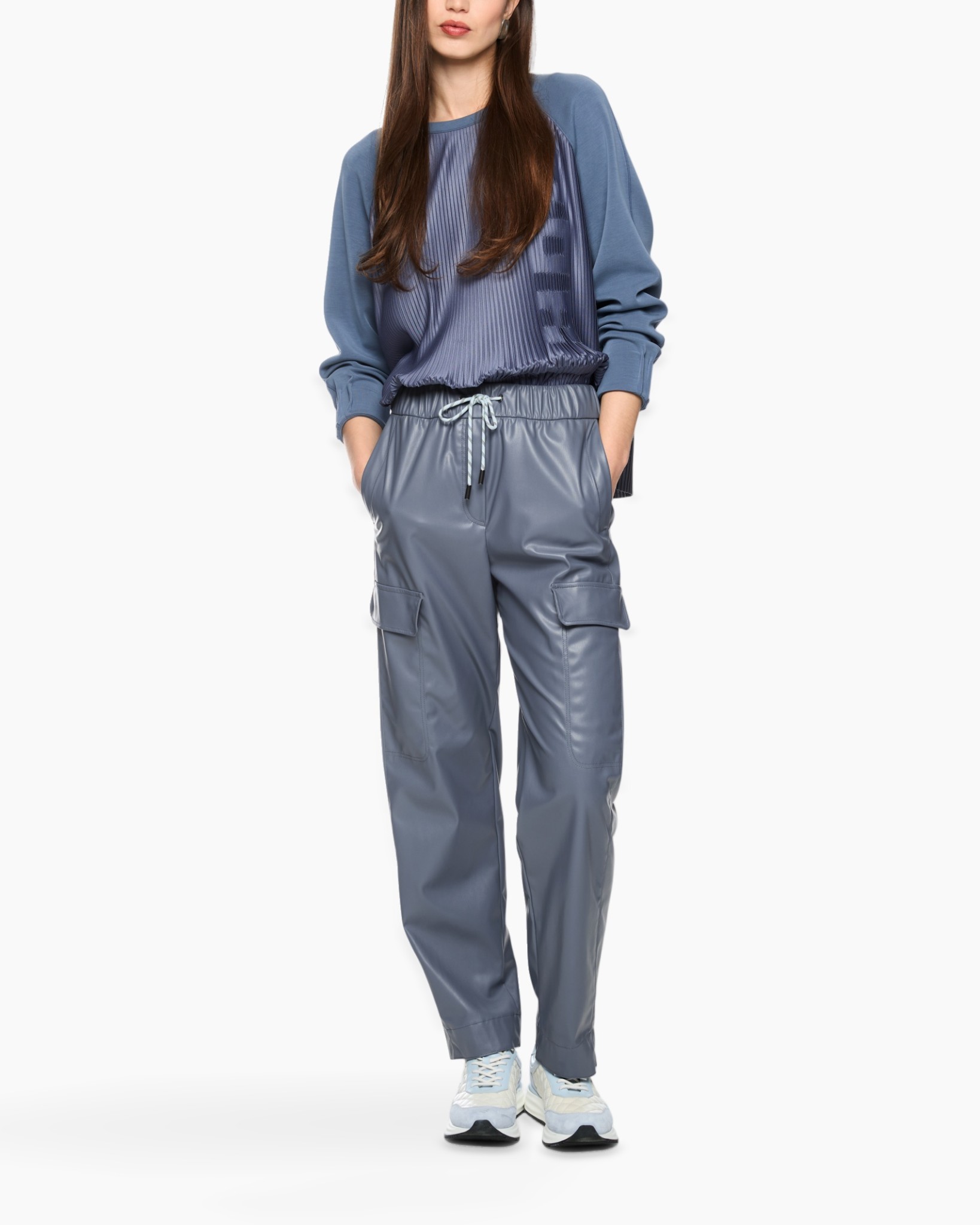 broek, cargo broek, trekkoord, blauw, windjack-achtig,  broek met zakken, zachte stof