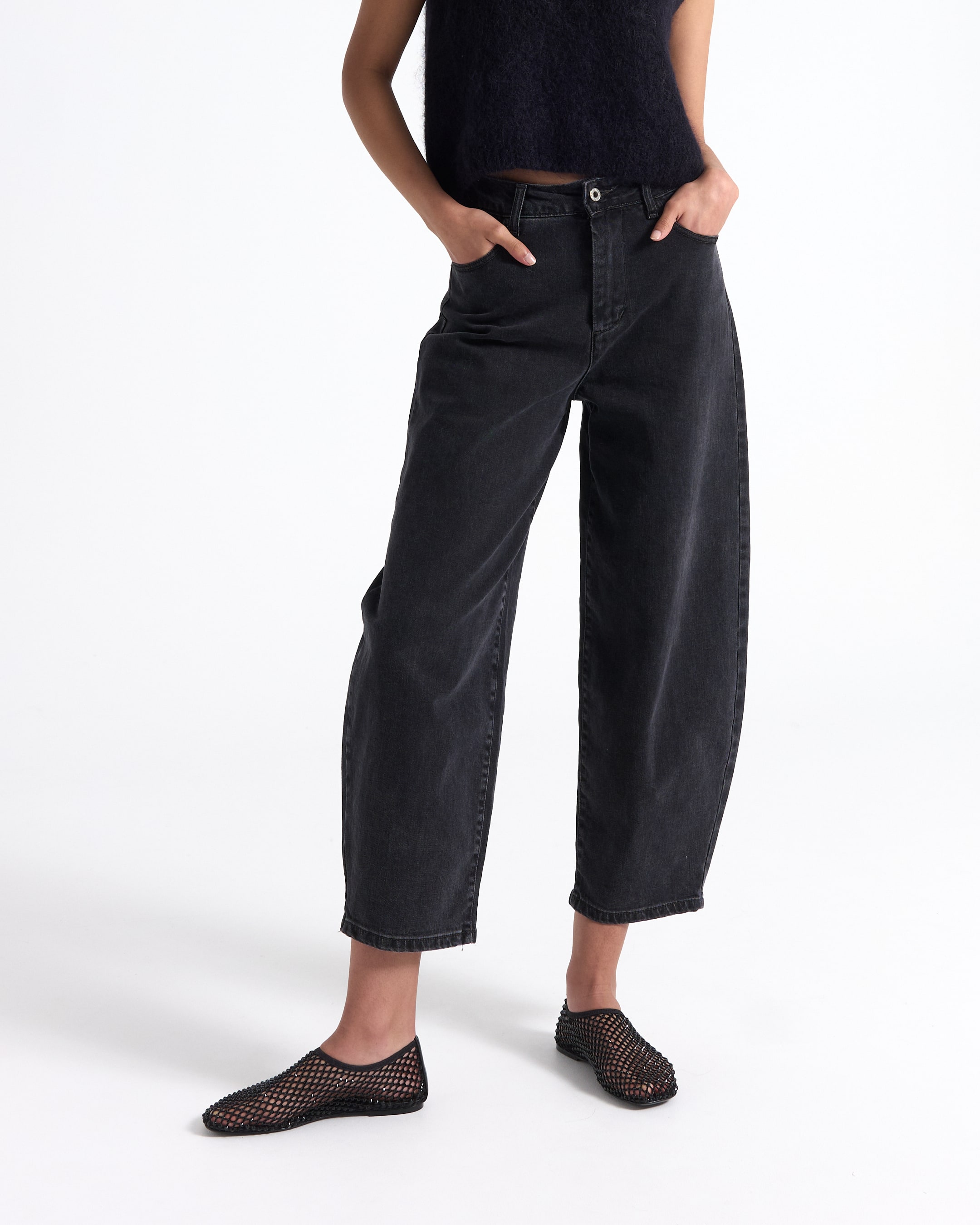 broeken, spijkerbroek, zwart, wijderebenen, korte