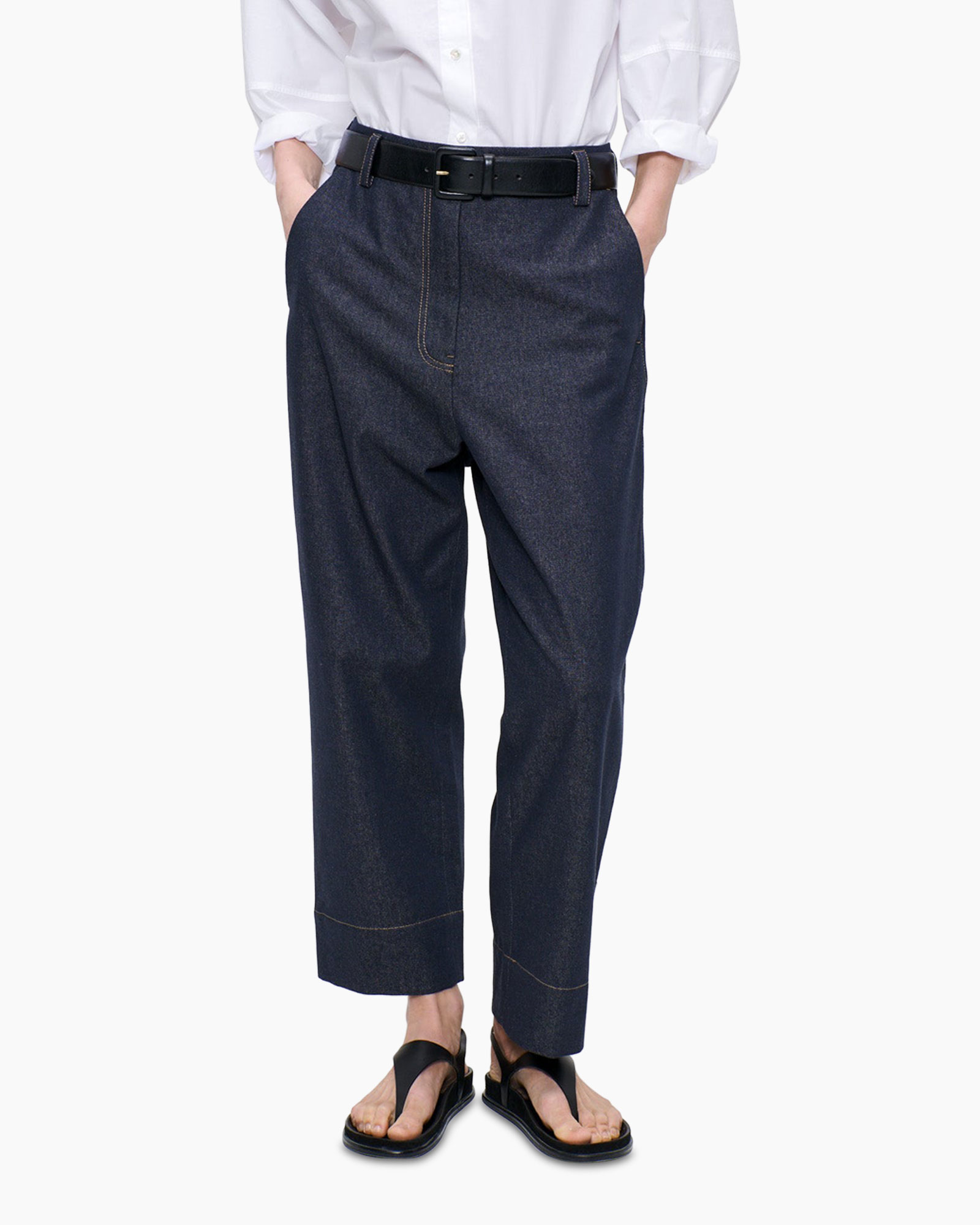 broek, denim, donker gewassen, losse pasvorm, gerolde zoom