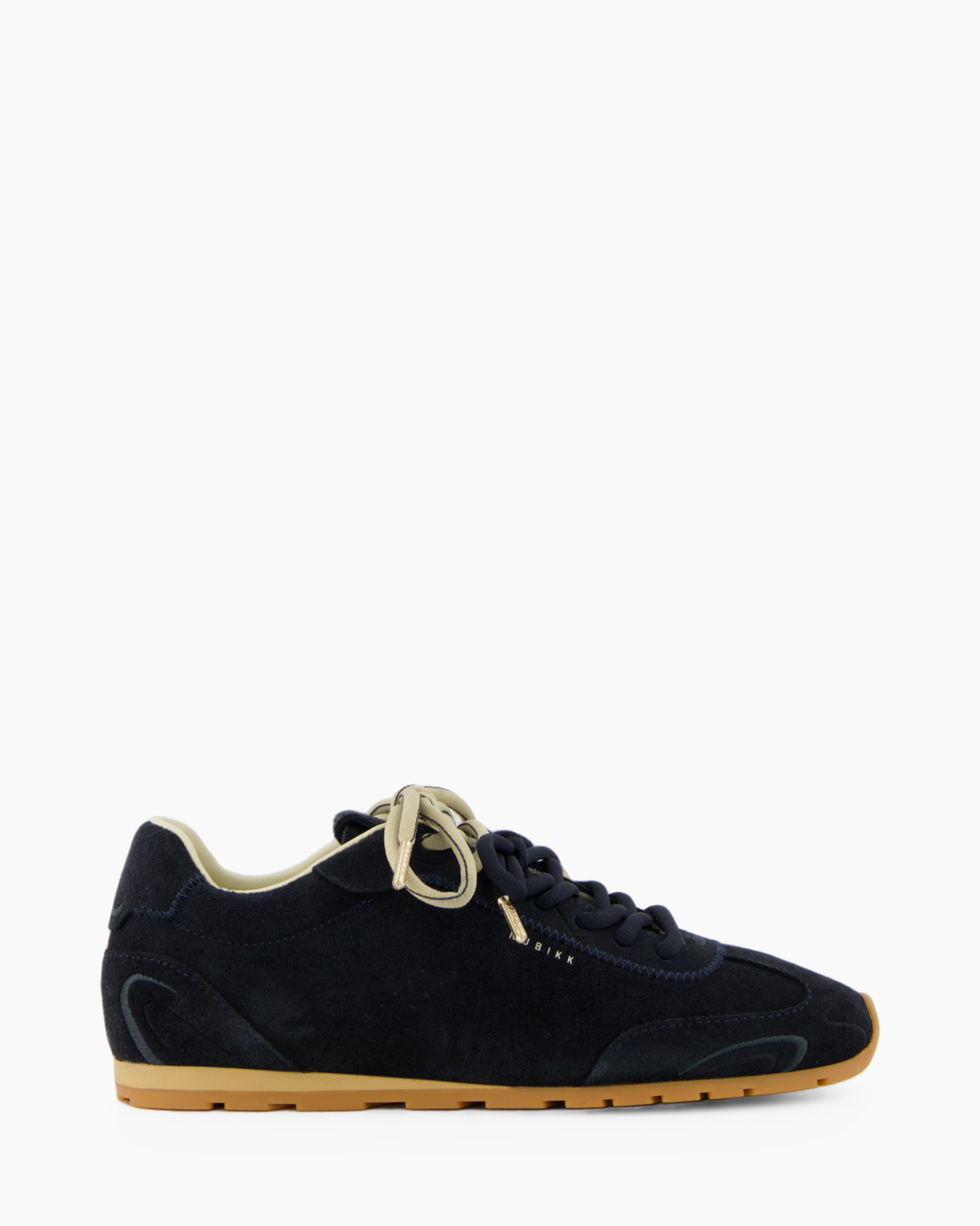 navy sneaker, suede, gum sole, veter, laced-up
