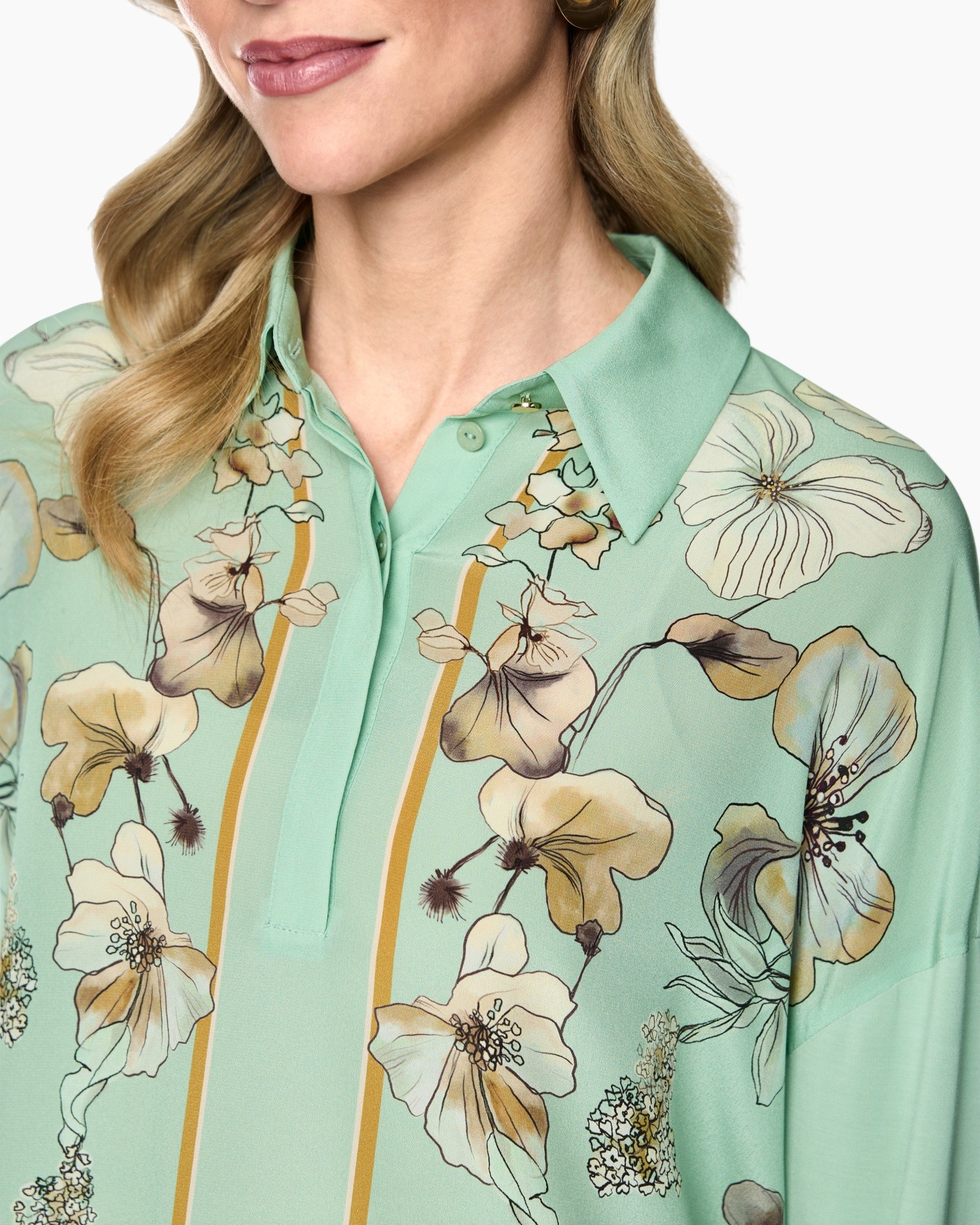 blouse, bloemenprint, mintgroen, kraag, knopenlijst