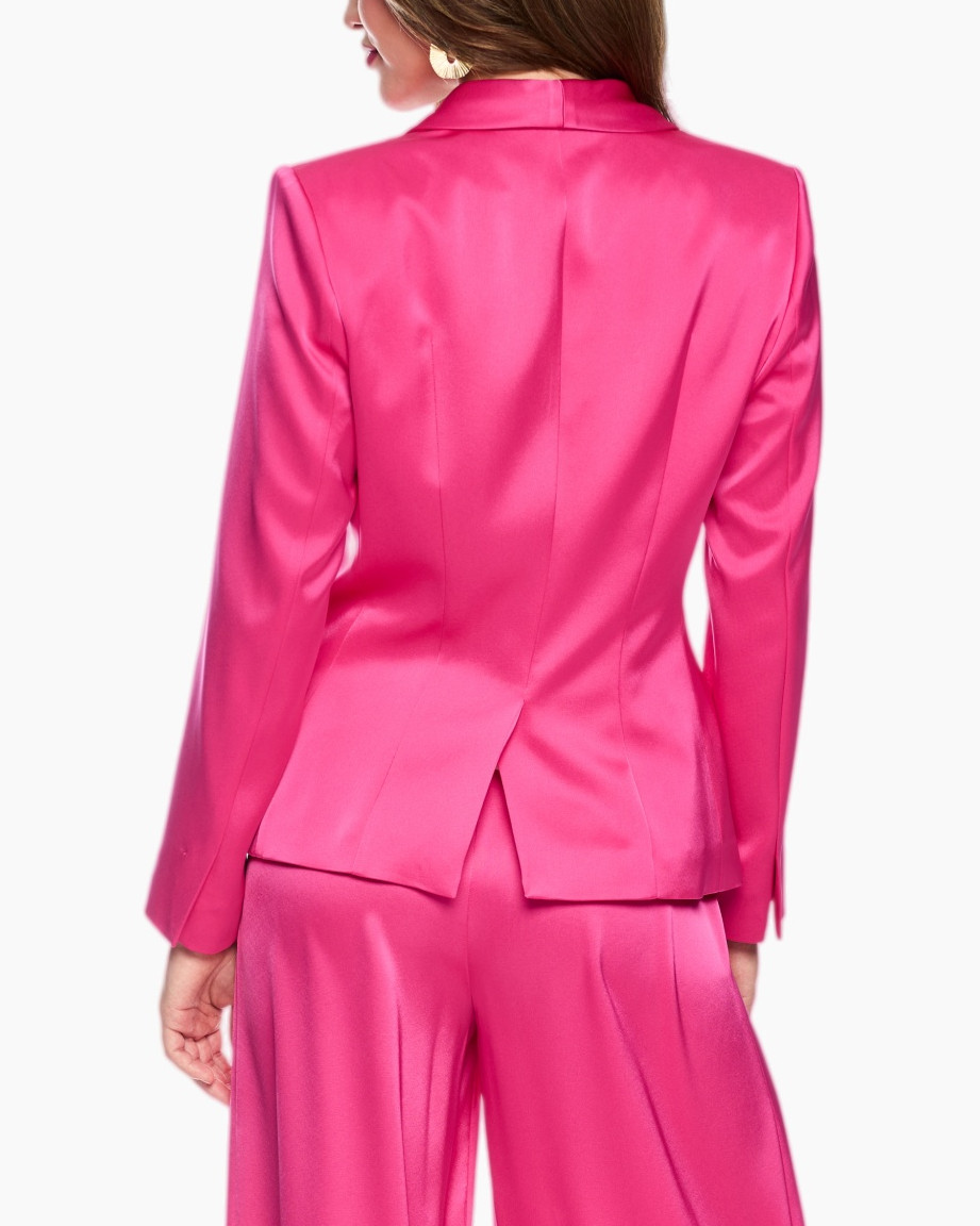 roze pak, blazer, broek, effen kleur, satijnachtig getal