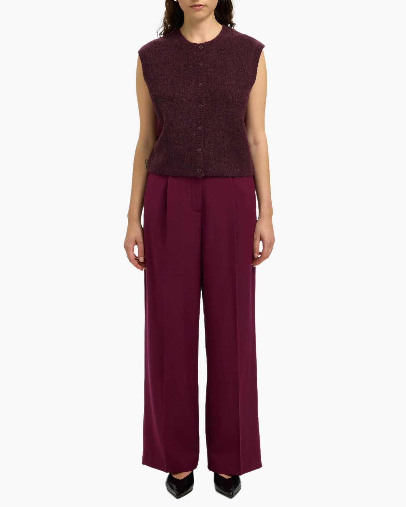 Gilet Lulu Sl Button O-neck Vest Ex Aubergine