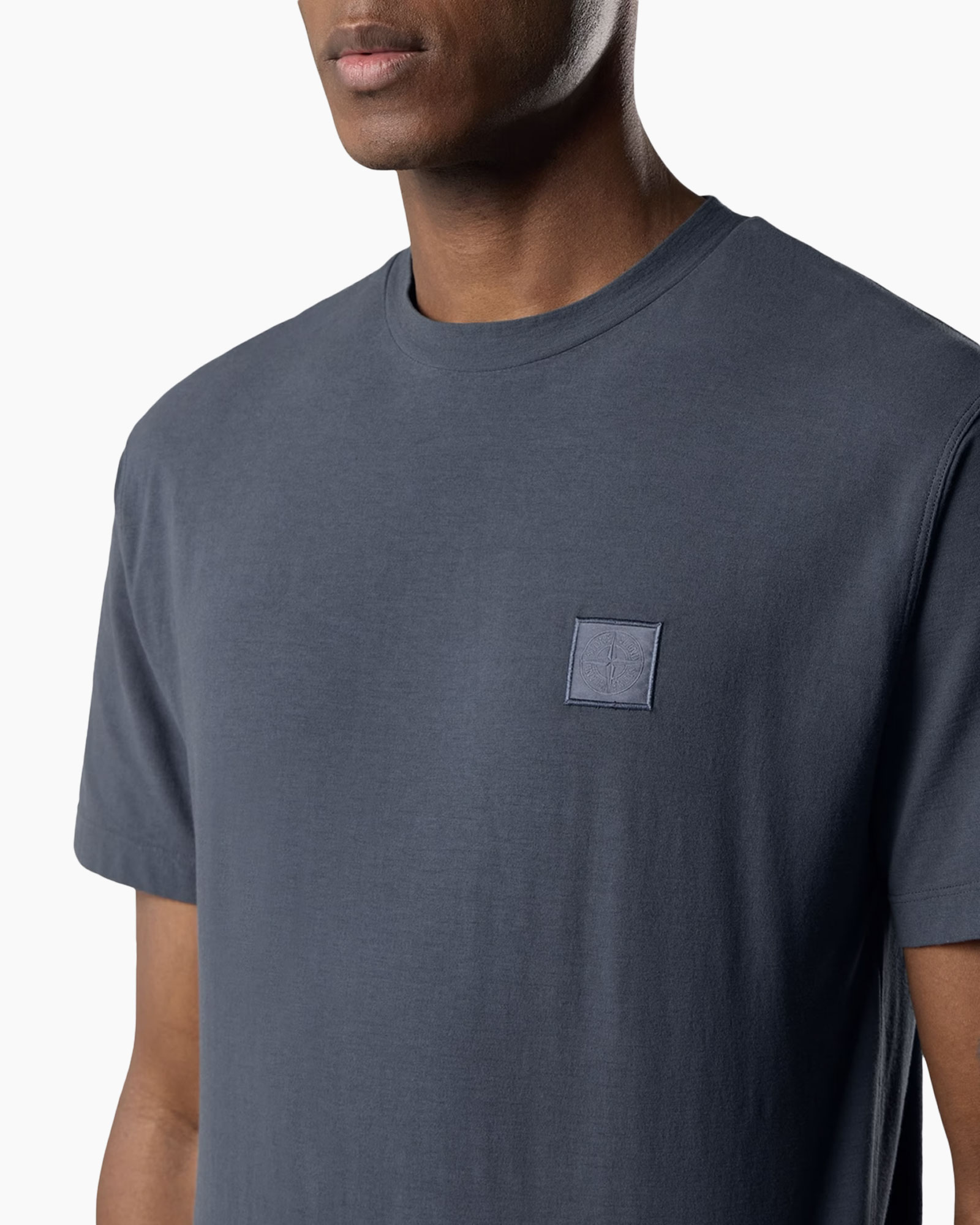 t-shirt, crew neck, korte mouw, stonewash, logo patch