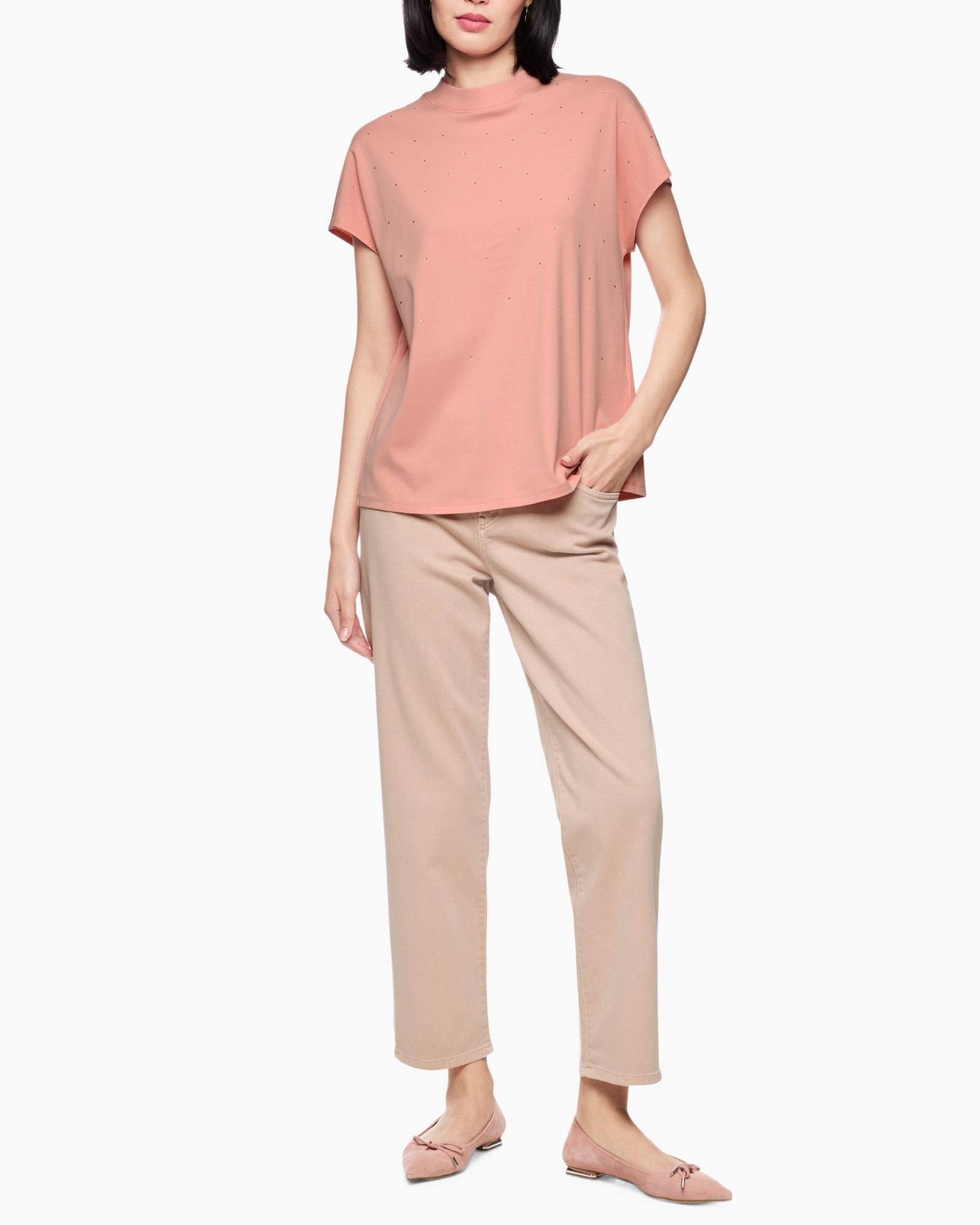 Blouse, Clothing, Person, Pants, Linen