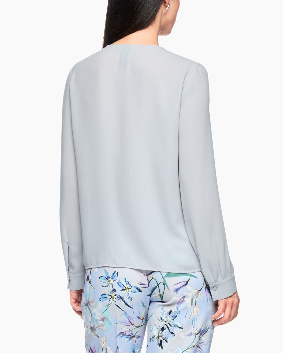 Long Sleeve, Sleeve, Adult, Person, Woman