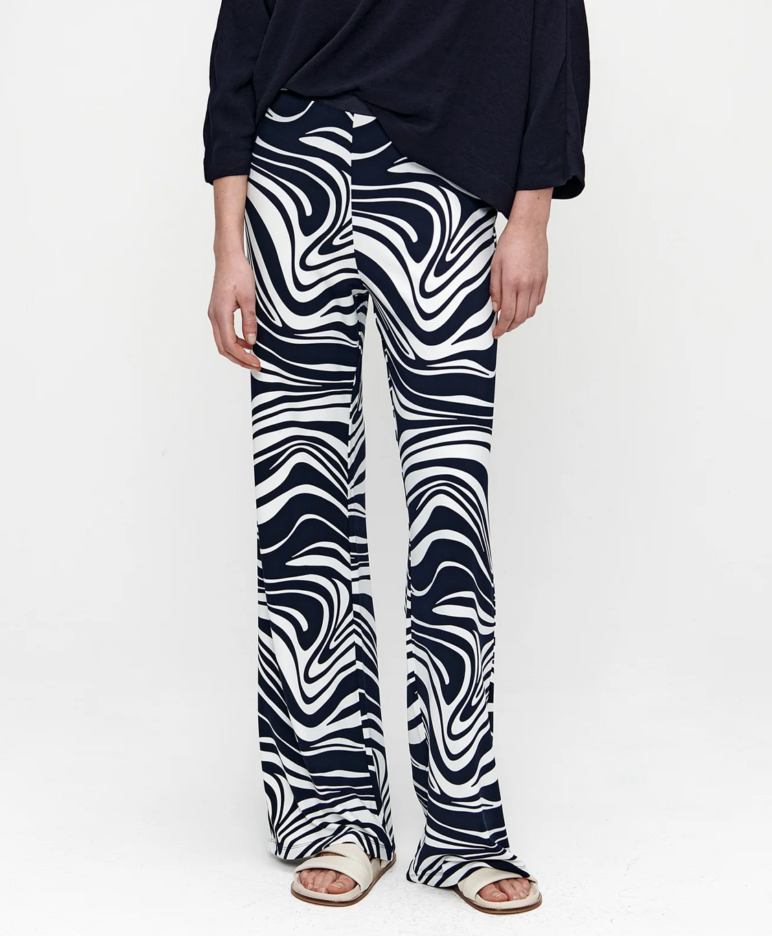 Trvl Drss Flared Broek 05-t1073-45x Blauw dessin