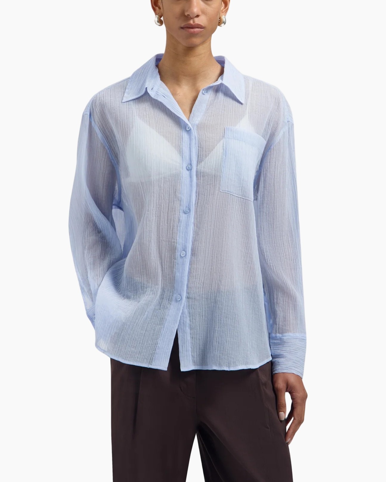 knopdown, doorschijnend, lounge shirt, lichtblauw, borstzak