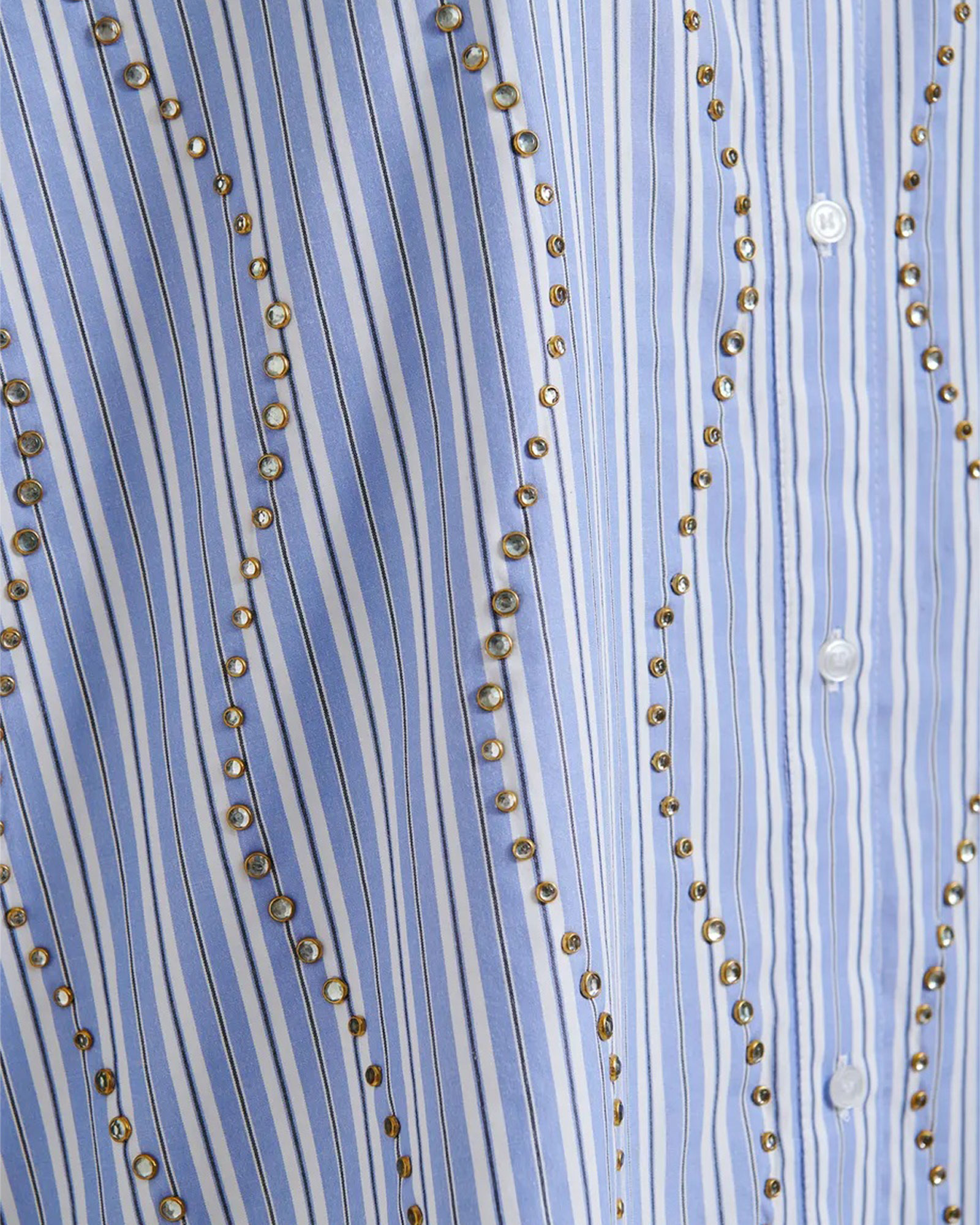 hemd met strepen, blau-wit gestreept, versierd, metaalde studs, knoopslijst