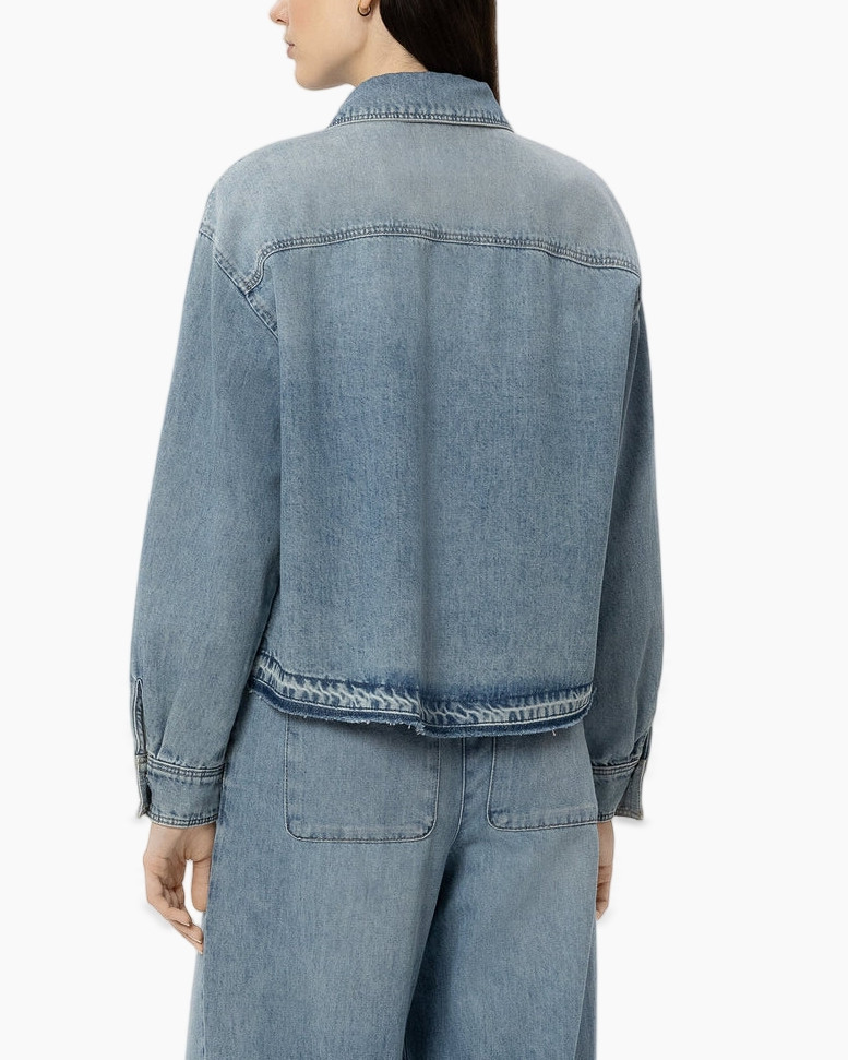 jasje van denim, knopen aan de voorkant, kraag, lange mouw, zakje detail