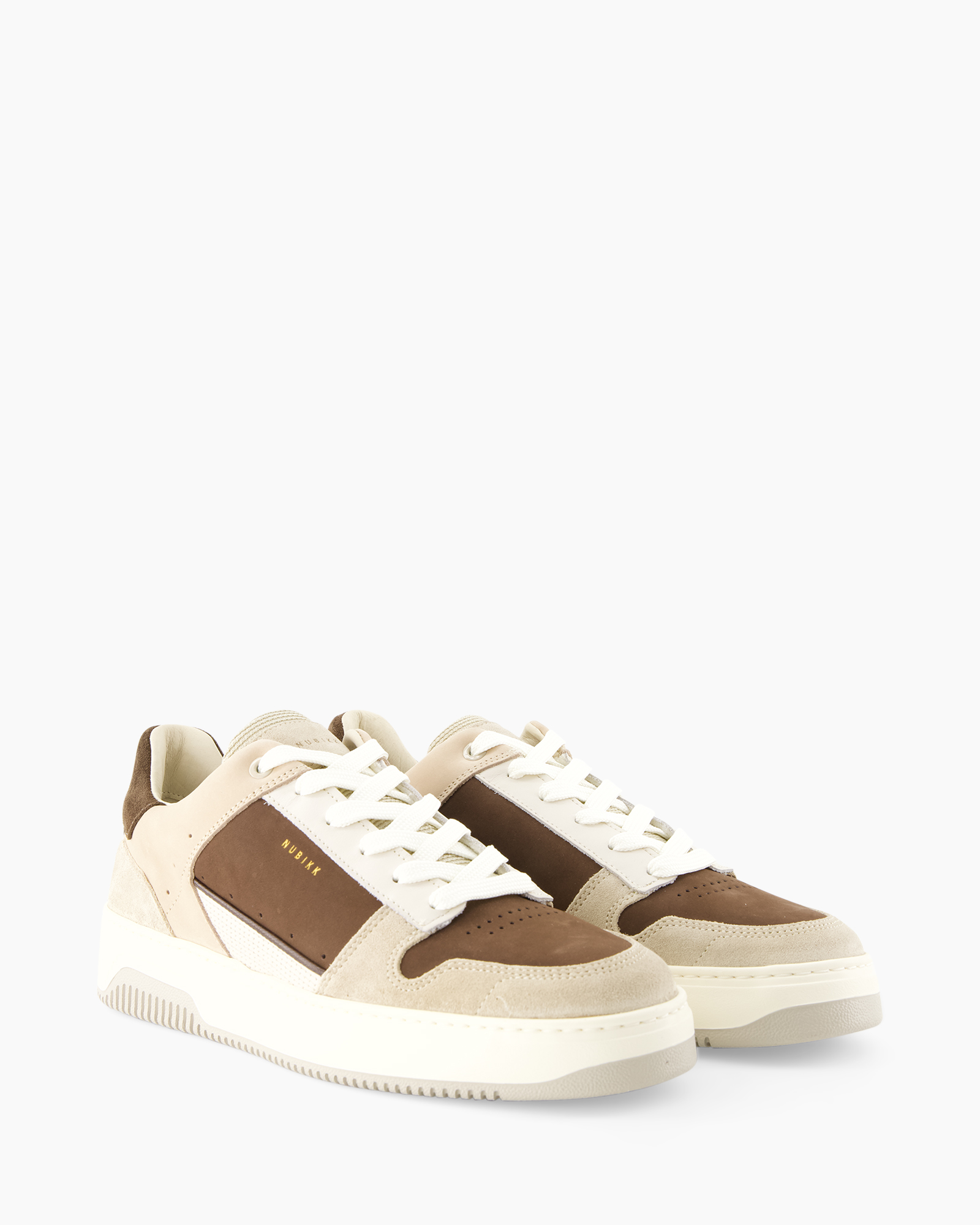 sneaker, schoenen, bruine suede, casual schoen, zolen