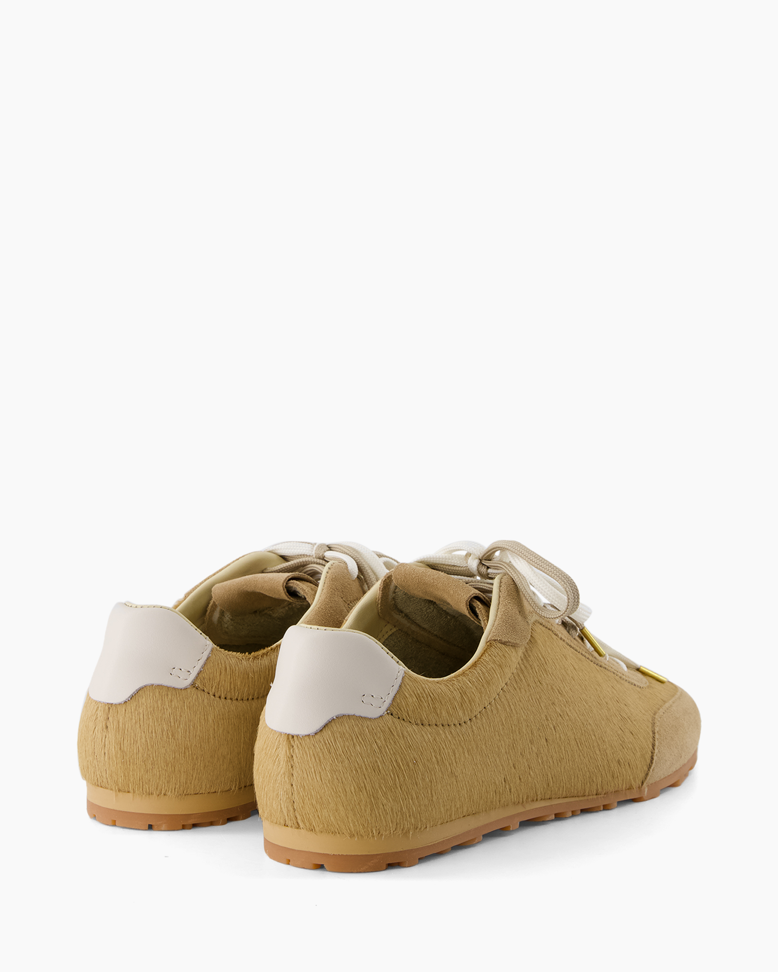 schoen, sneaker, tan, suede, vetersluiting