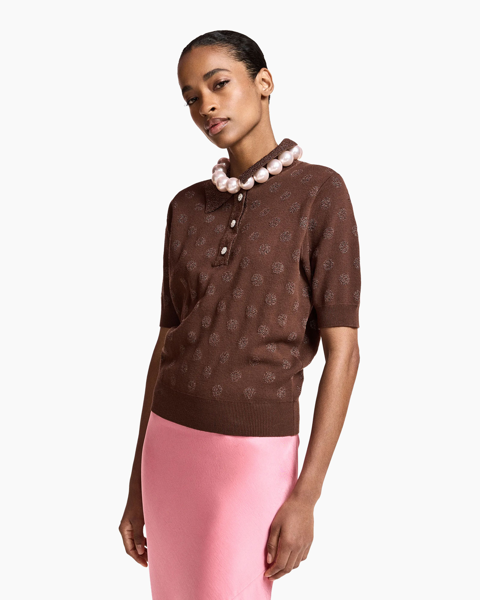 bruin bovenstuk, pullover, polka-dot patroon, kraag polo, korte mouwen