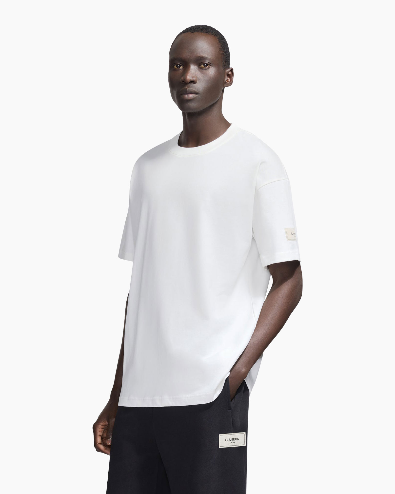 t-shirt, korte mouwen, wit, kraagloze hals, effen