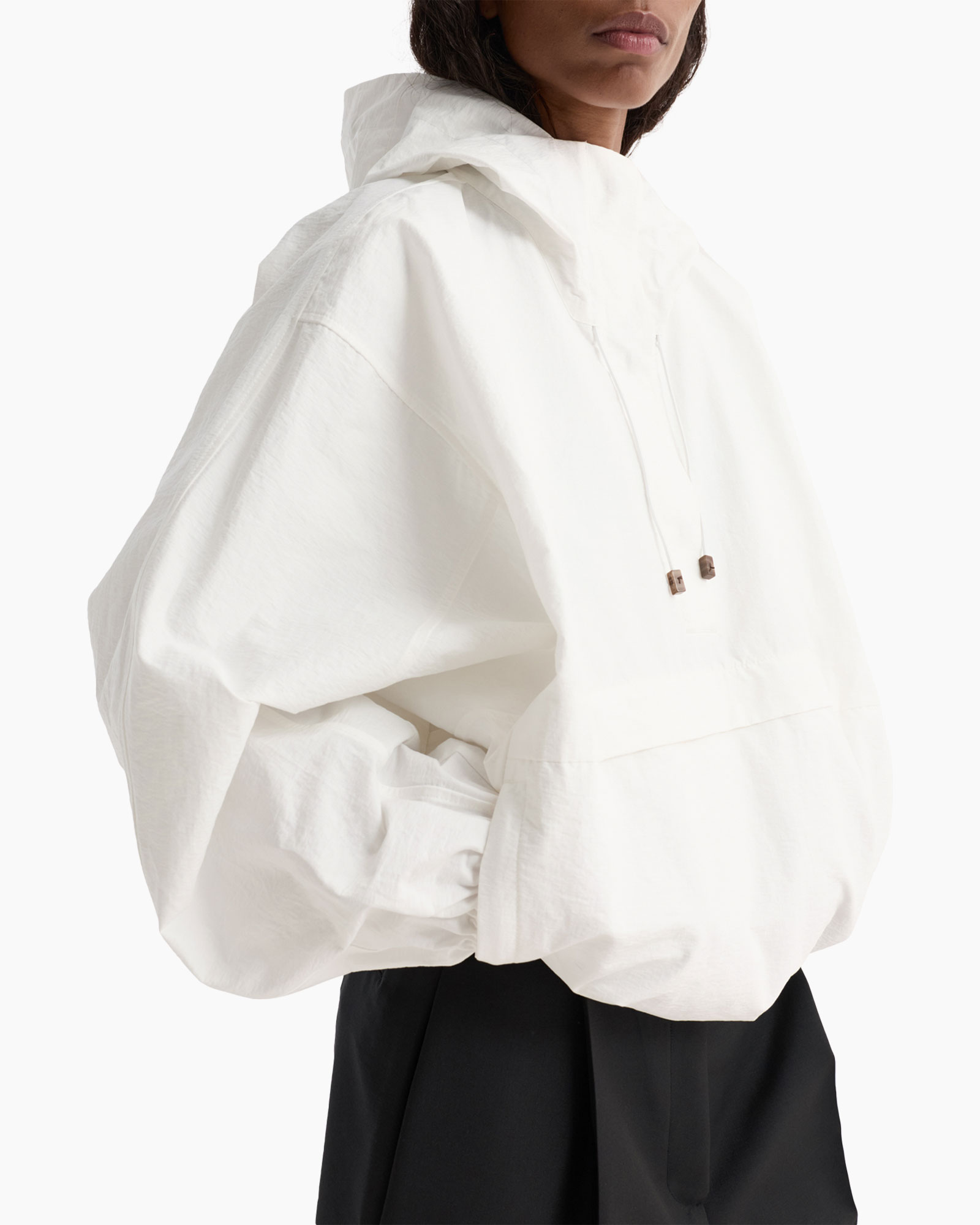 wit hoodie, hooded sweatshirt, oversized fit, touwtjekoord, kangoeroezijde?