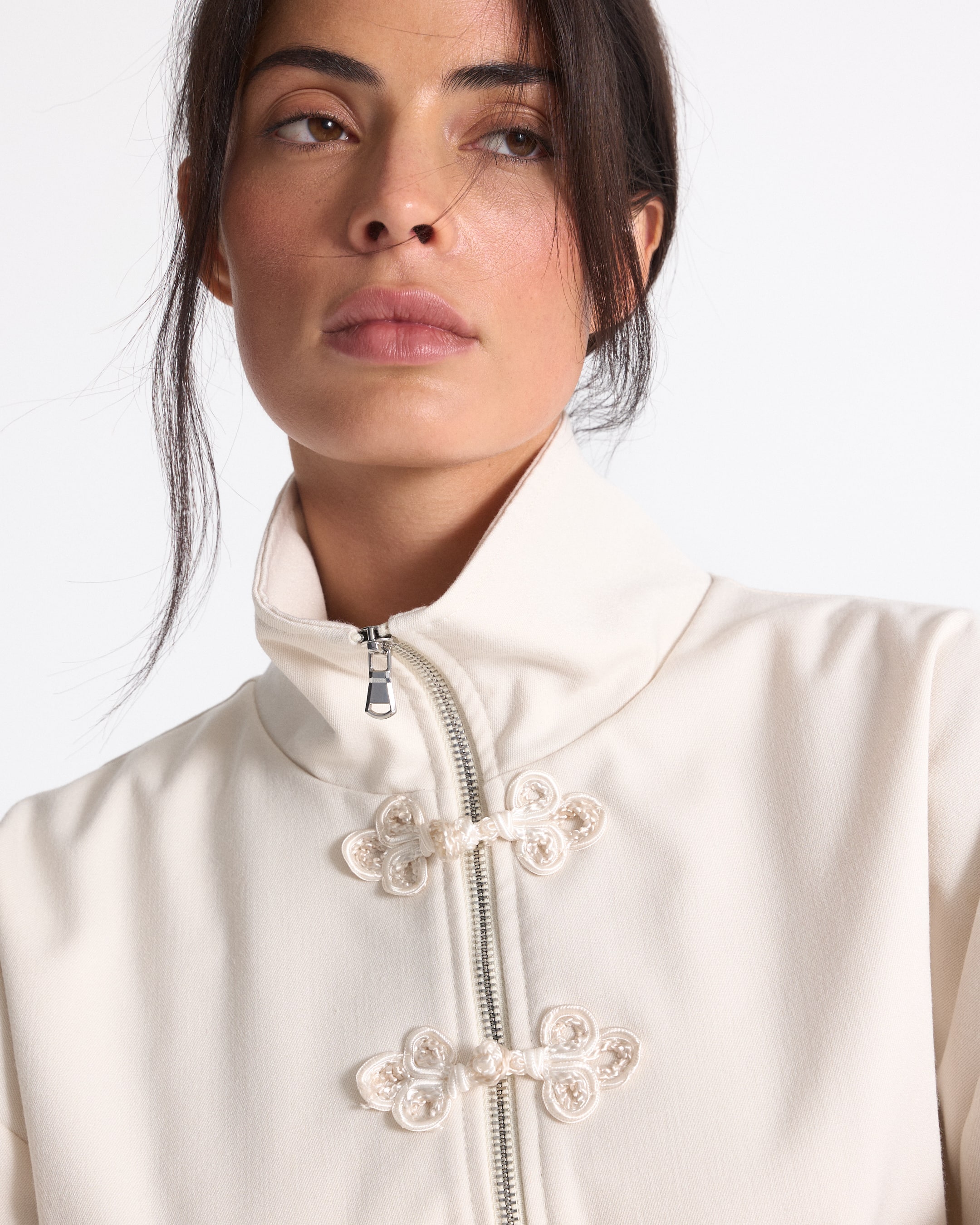 jacket, rits, knopen, lichte_beige, lange_mouw