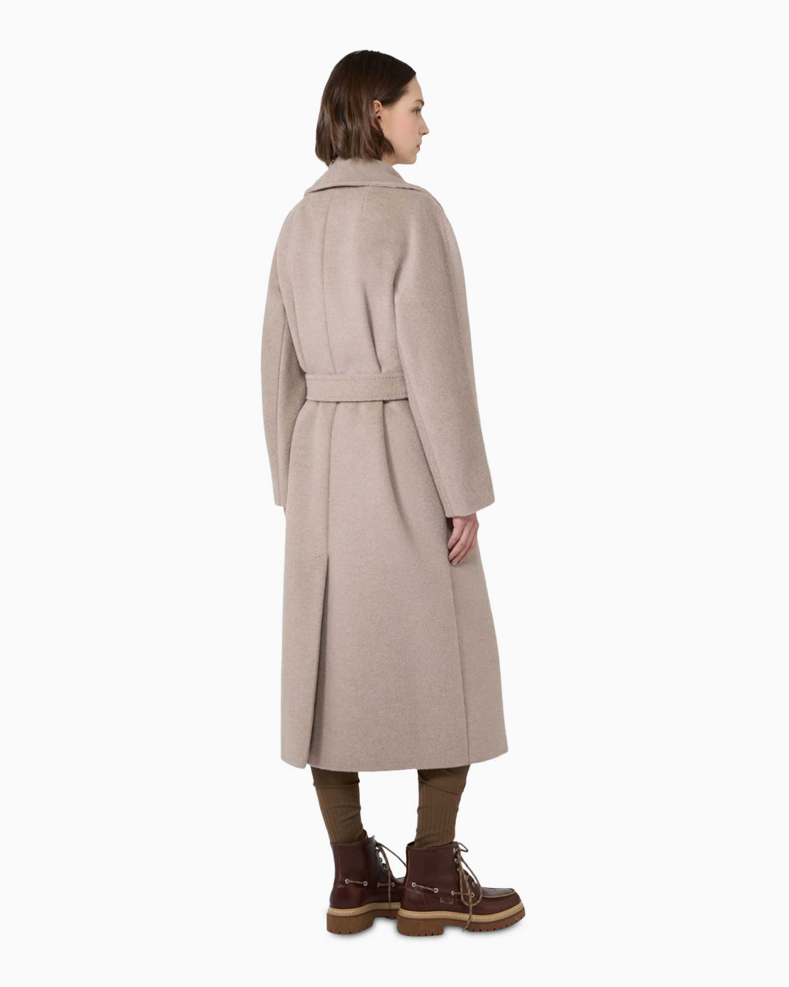 jas, lange jas, beige,  sjaal, laarzen