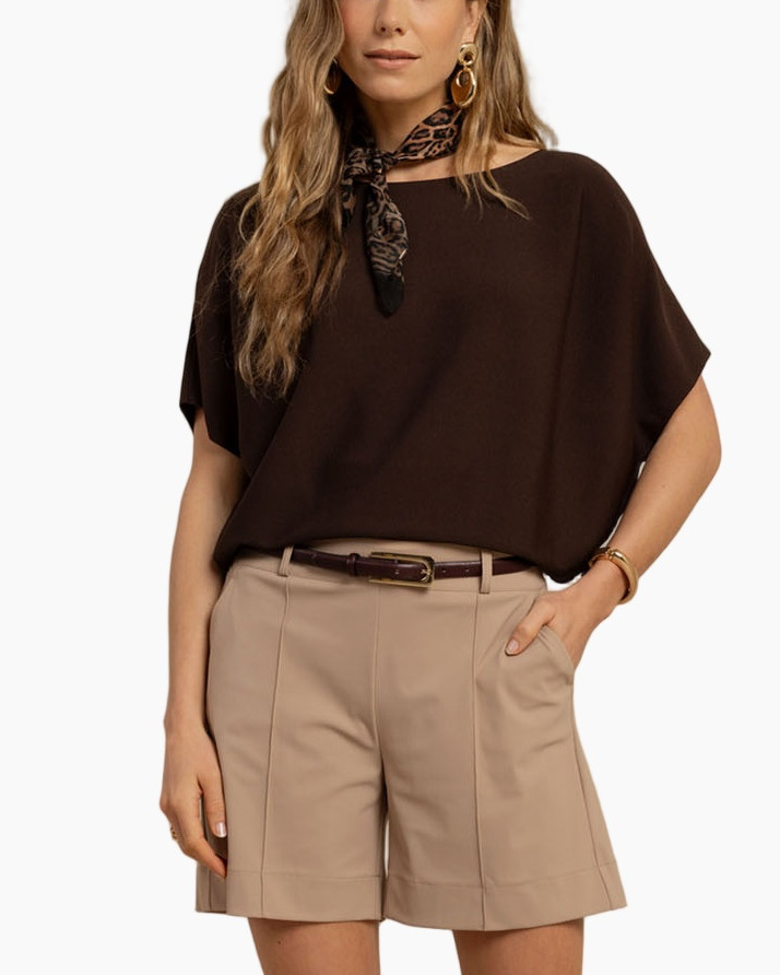 top, shorts, brown, scarf, belt