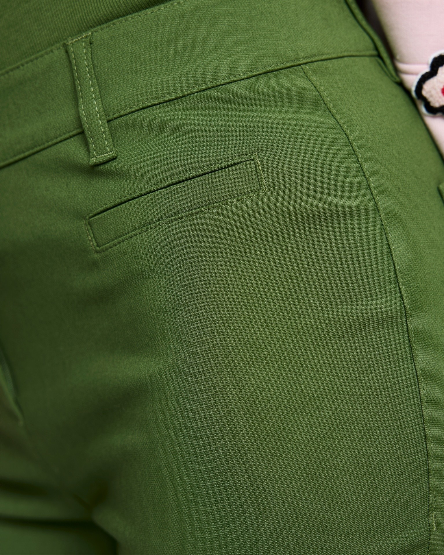 groen, broek, achterzak, slim-fit, stof