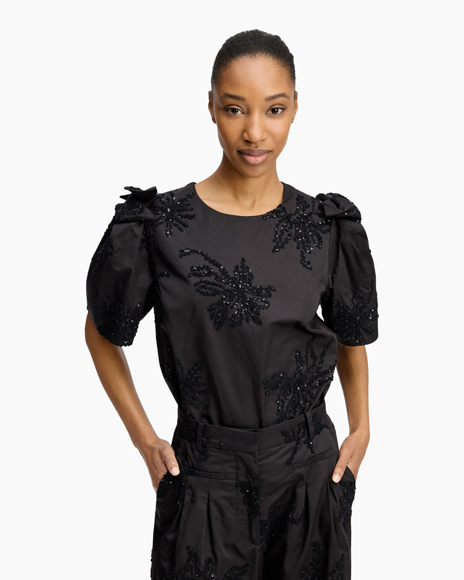 Blouse, Volwassene, Vrouwelijk, Persoon, Vrouw