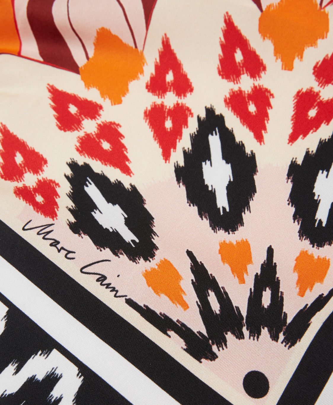 Marccain Collectie Shawl Uc B1.04 Z44 Room
