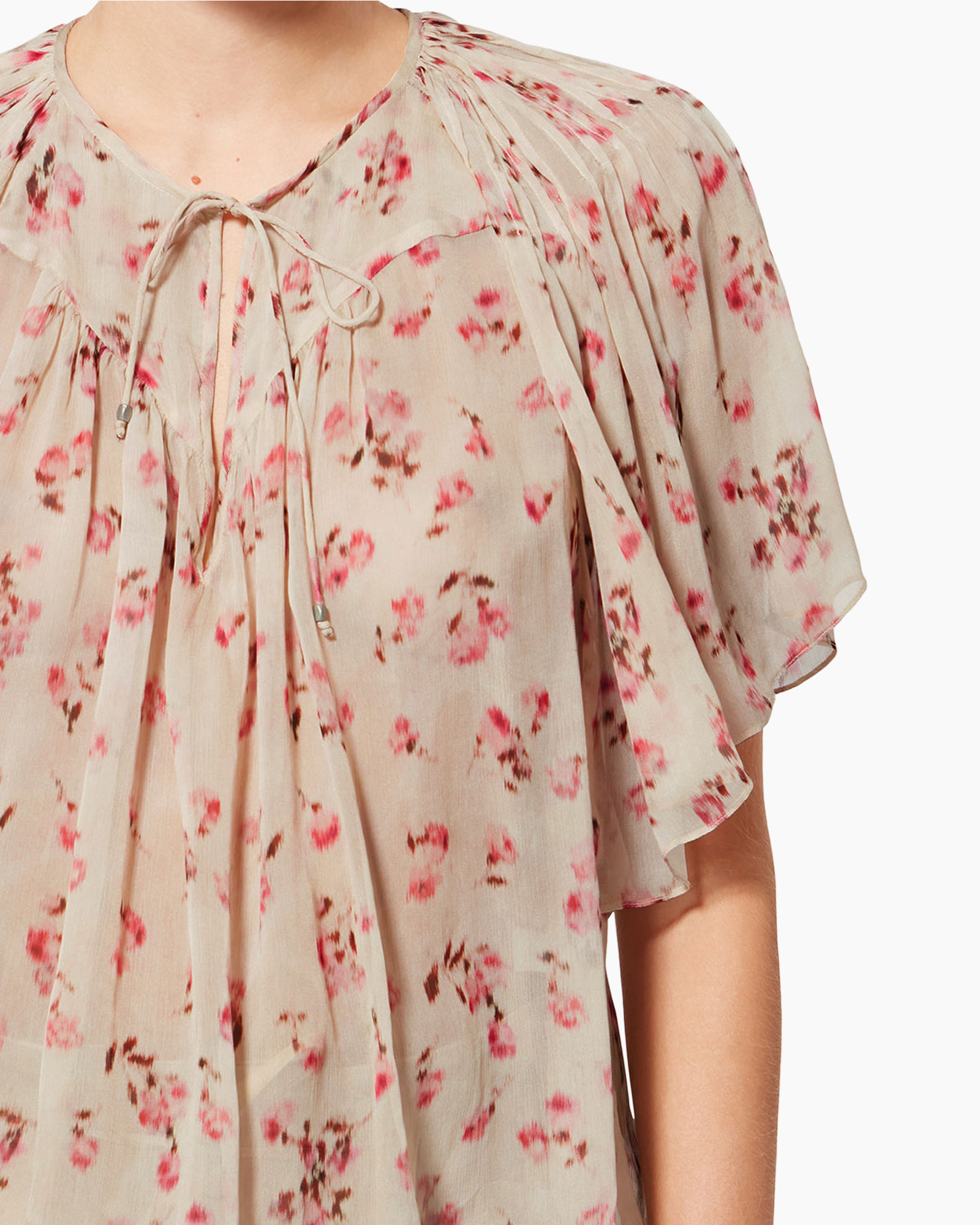 Blouse, Clothing, Sleeve, Person