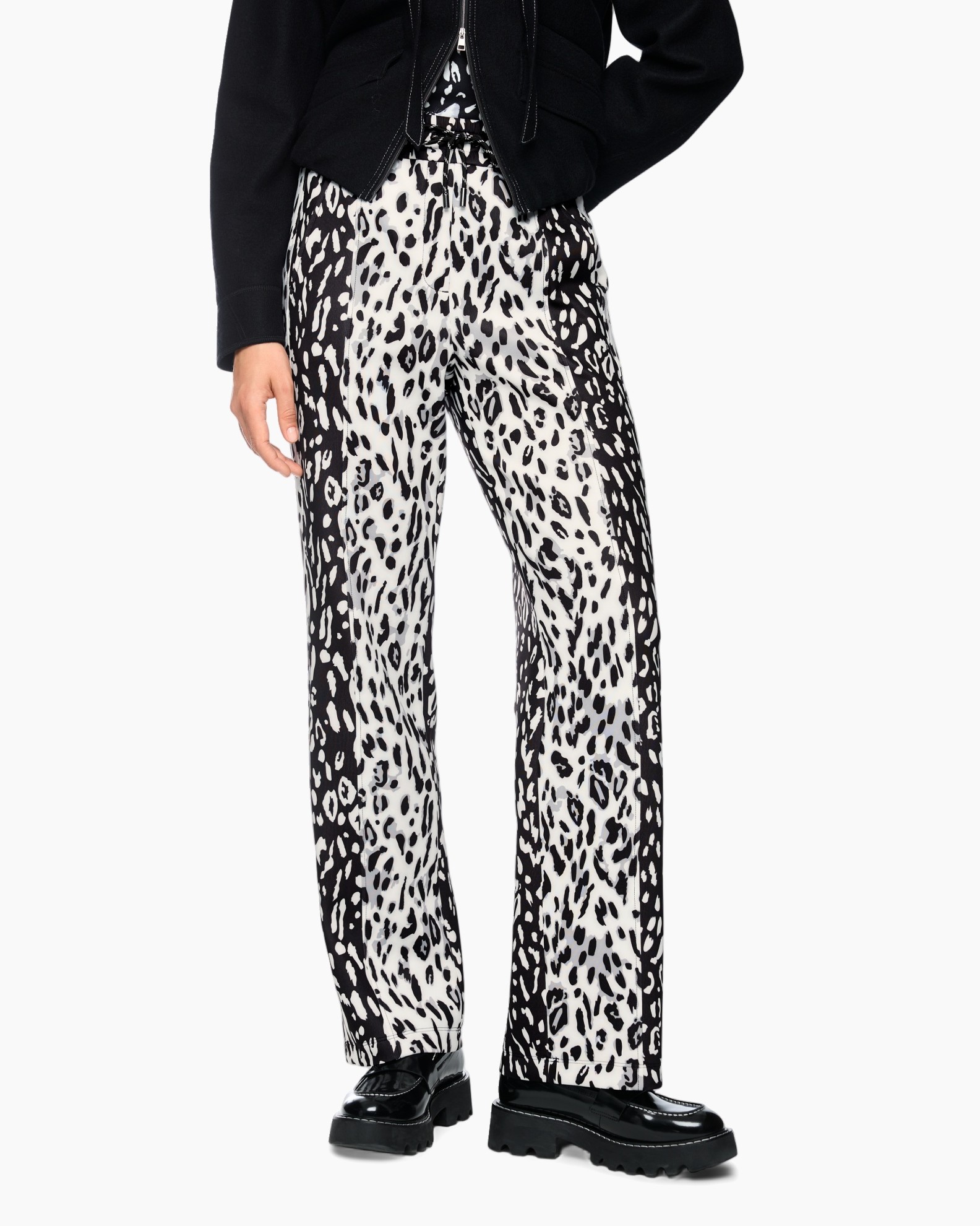 dierezprint?, pantalon, zacht los, zwart-wit, lakschoenen