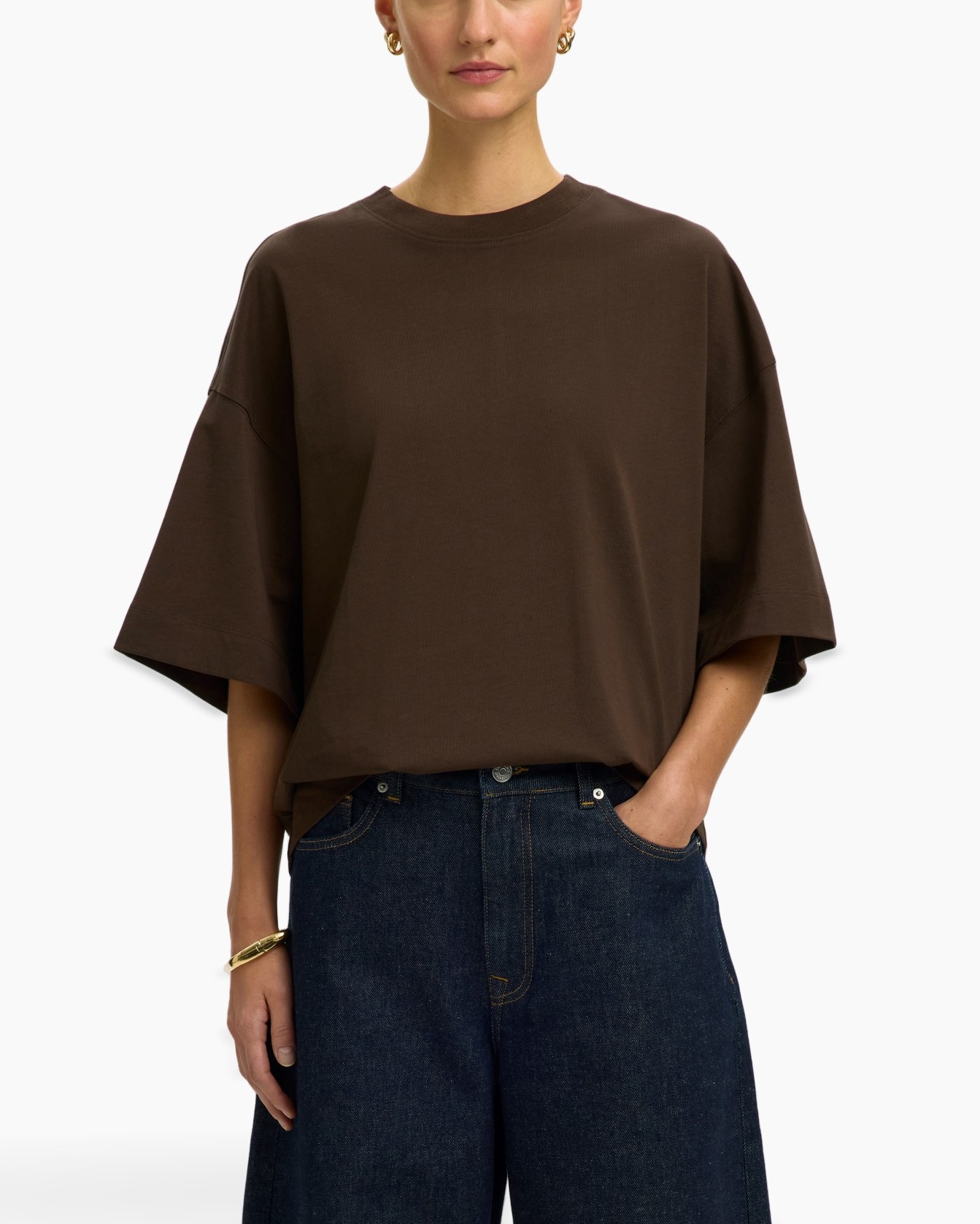 t-shirt, bruin, oversized, korte mouwen, ronde hals