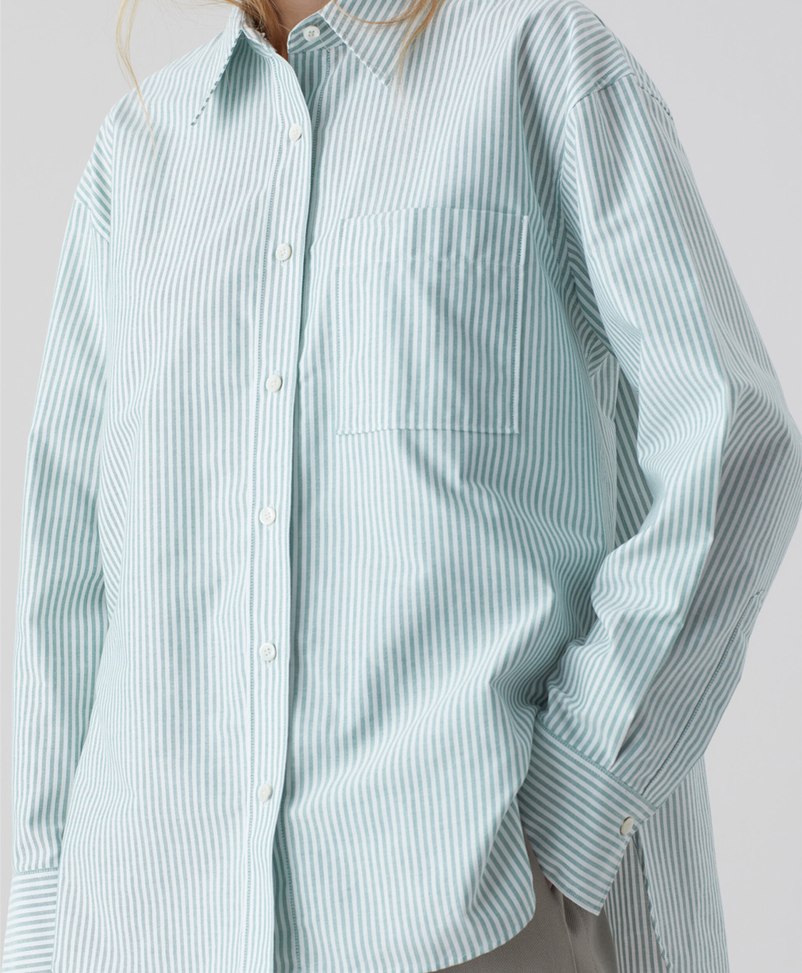 Closed Blouse Shirt With Pockets Groen