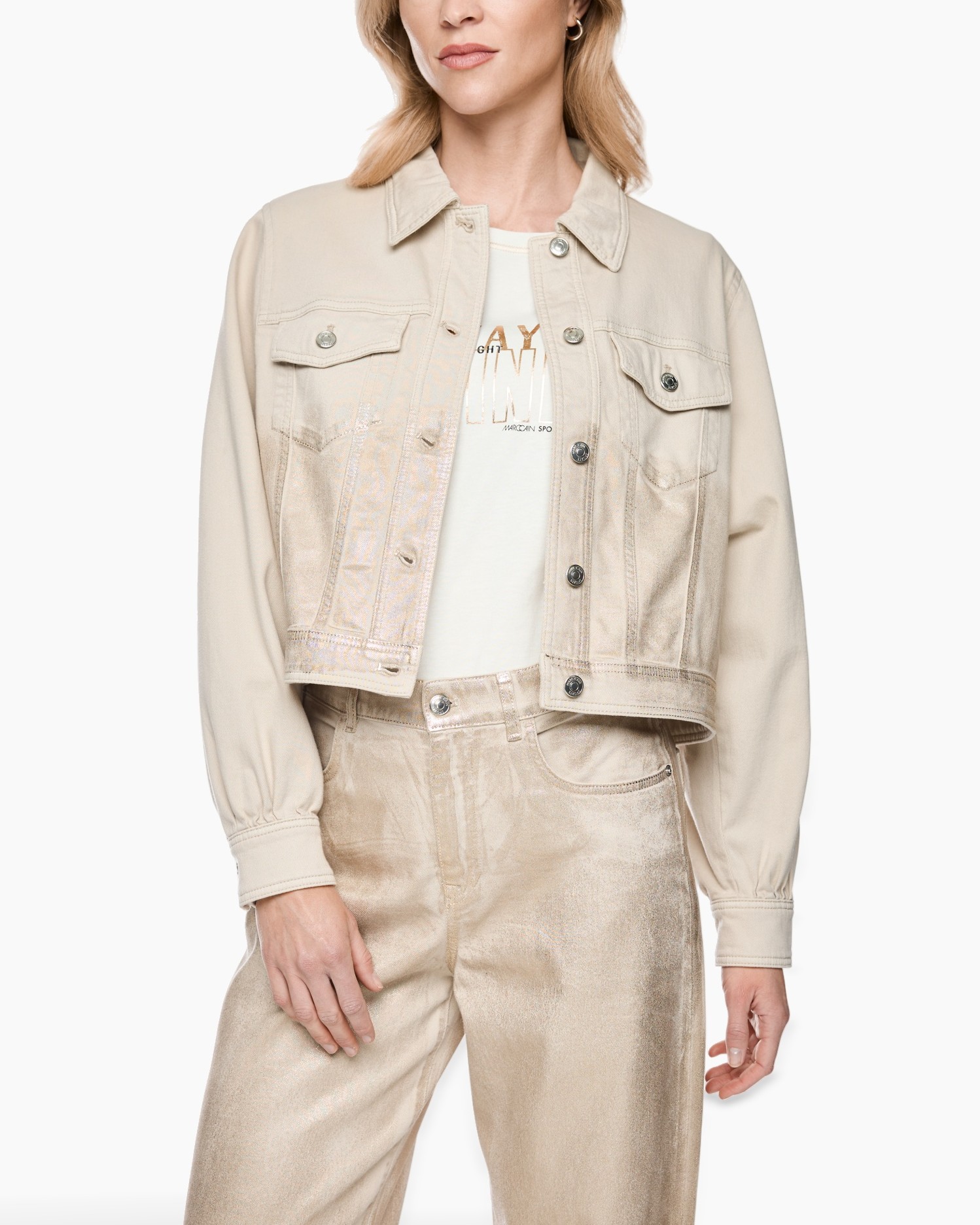 beige denim jacket, cropped jacket, jeans jacket, lange mouwen, knopen voor
