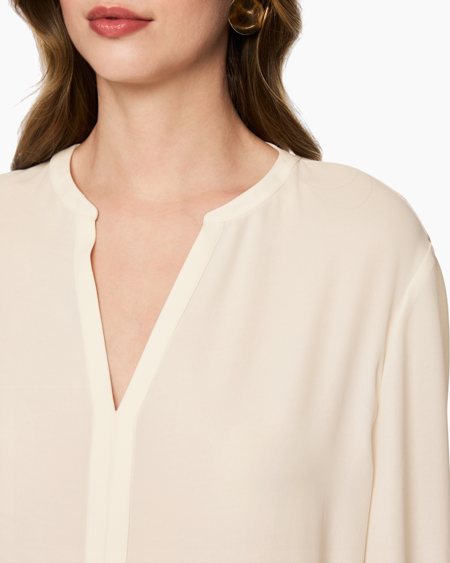 blouse, crepe, crème, V-vorm hals, lange mouwen