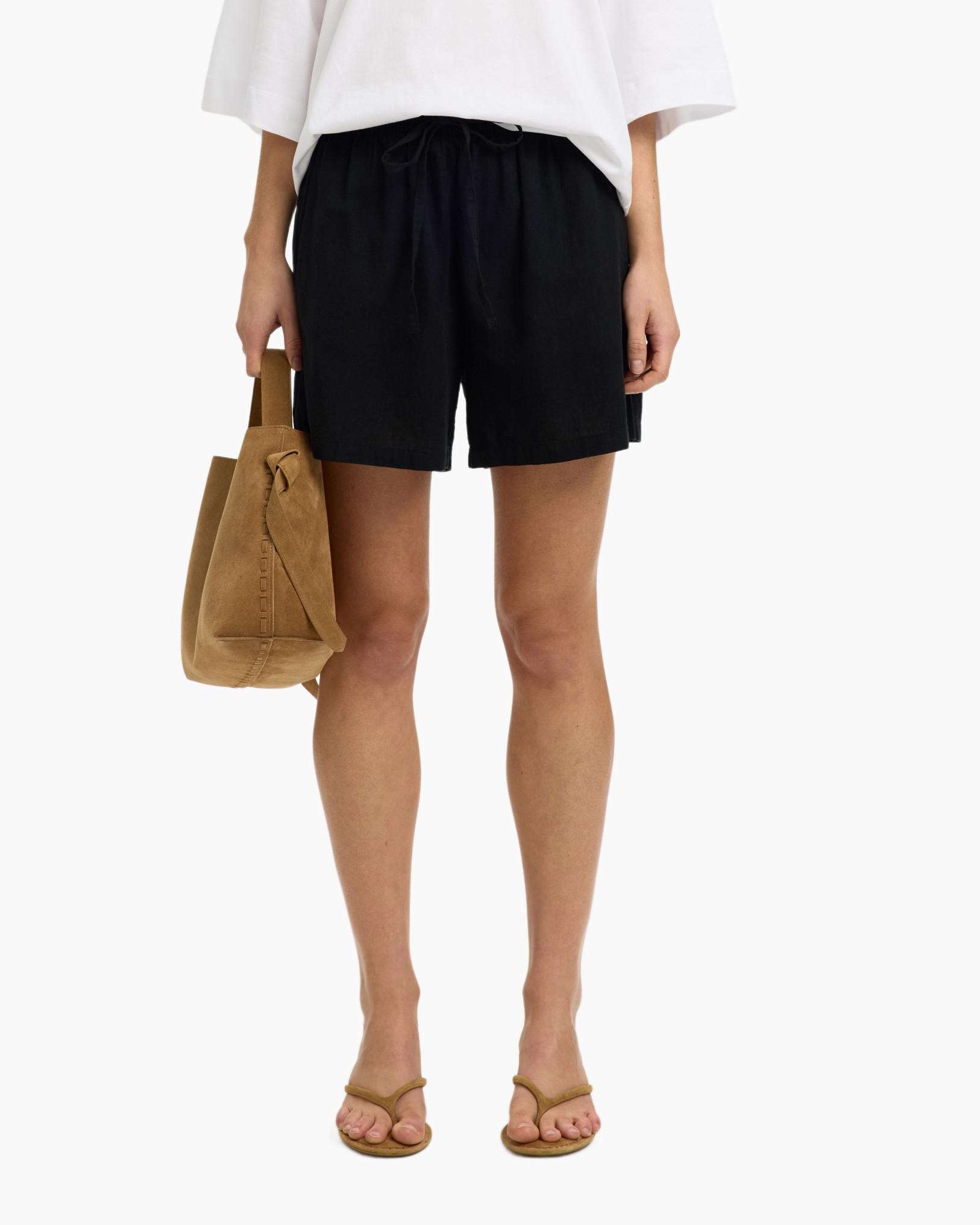 Kleding, Korte broek, Persoon, Handtas, Rok