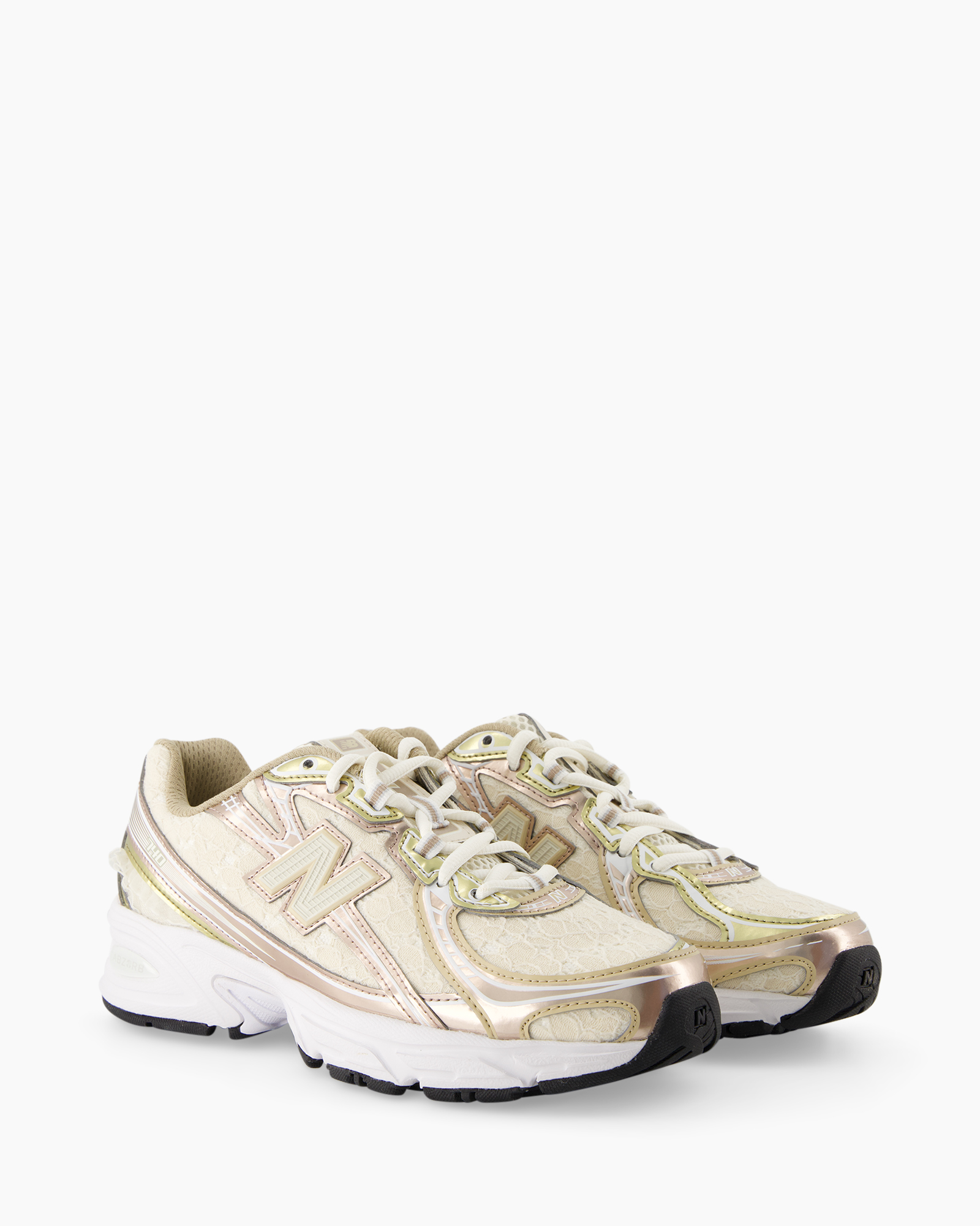 sneaker, hardloopschoen, beige, veterschoen, metallic