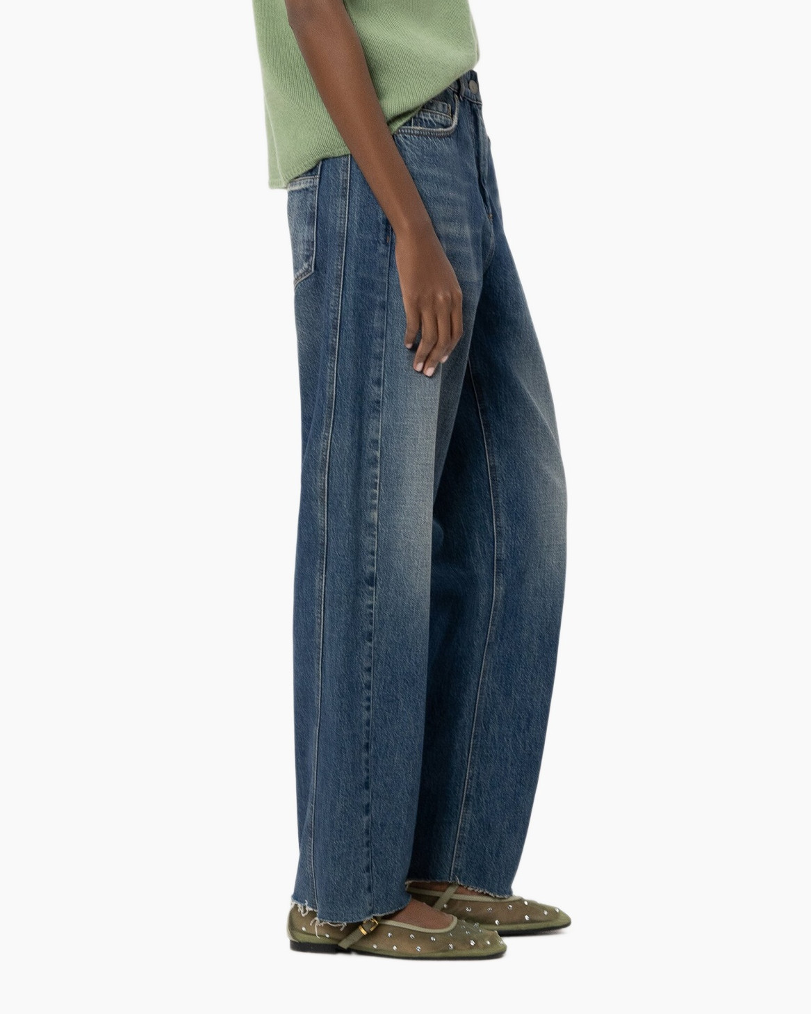 wide-leg jeans, blue denim, high waist, distressed, flat shoes