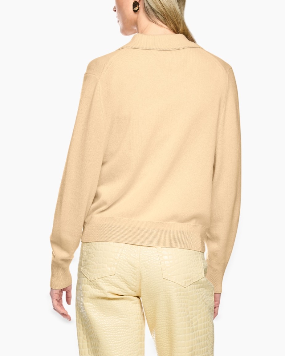 beige sweater, pullover, langer mouw, rond hals, breiwerk