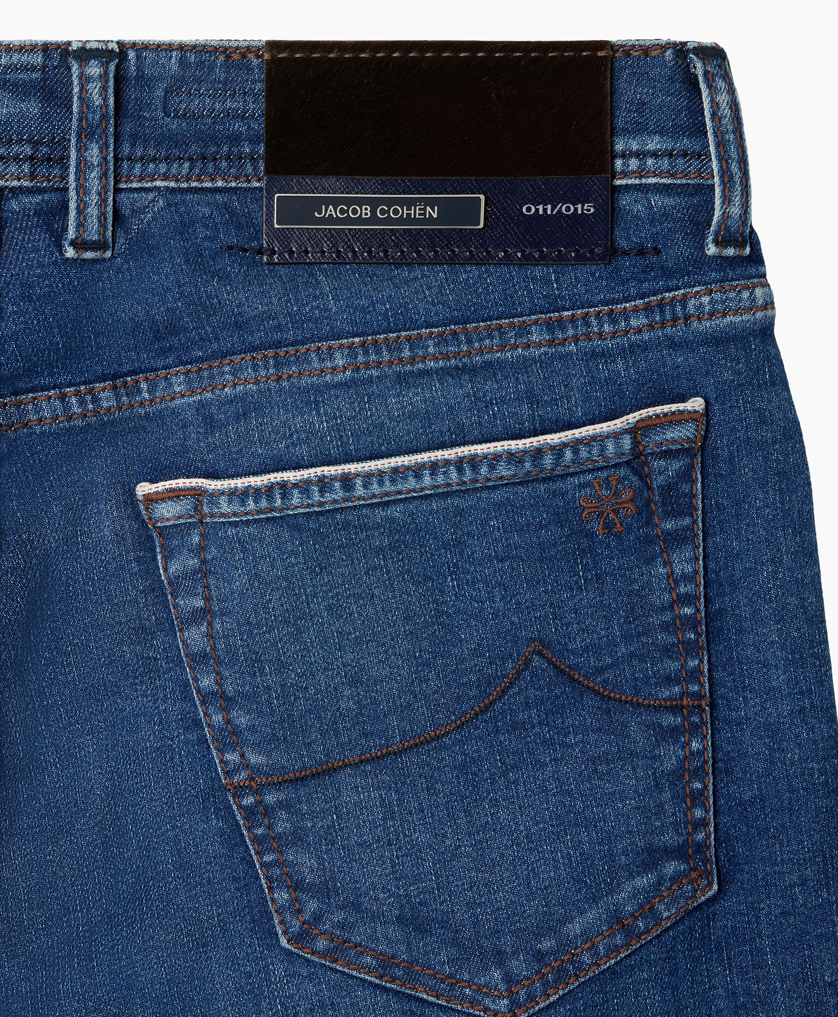 spijkerbroek, denim, achterzak, stiksels, label
