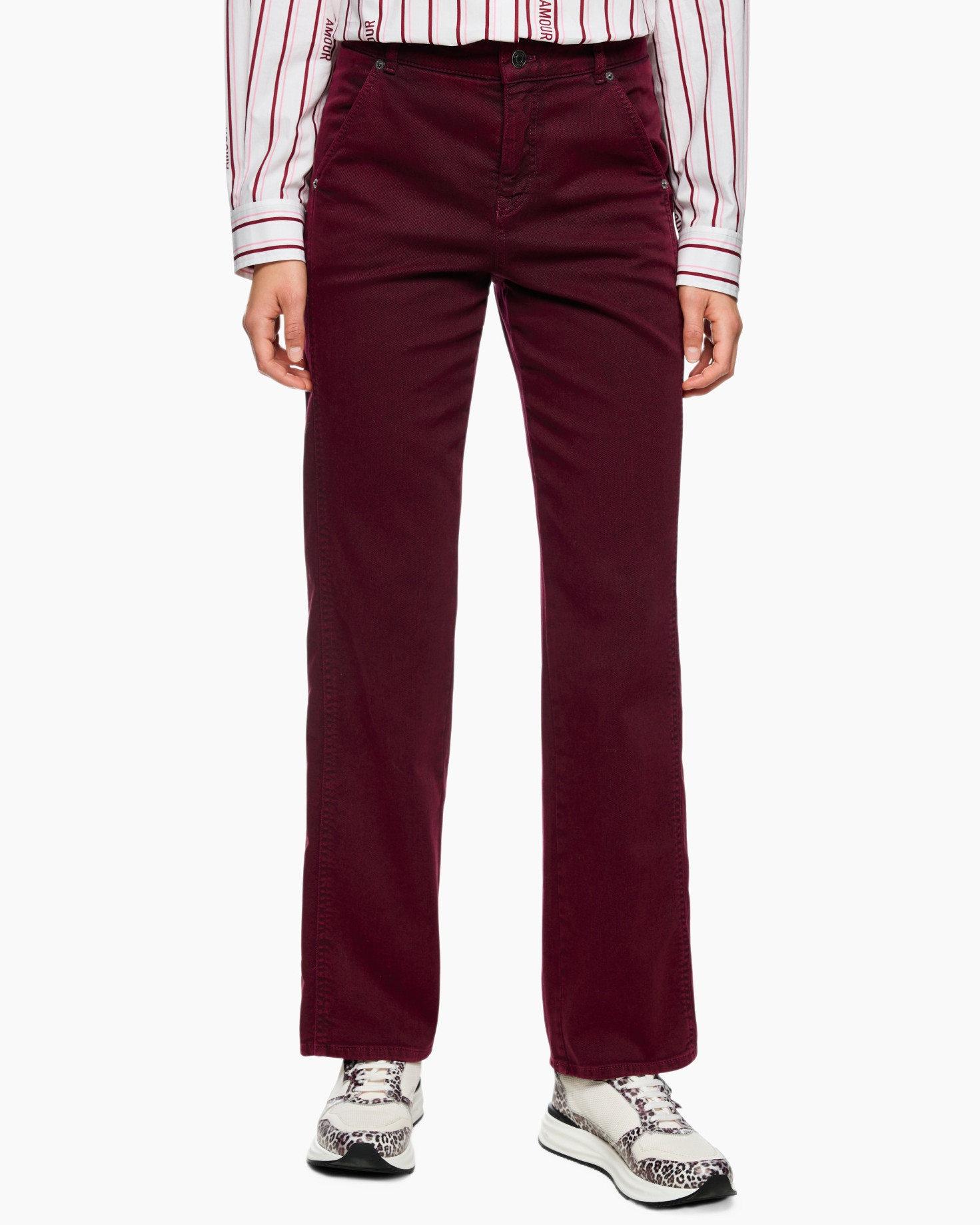 Clothing, Pants, Footwear, Shoe, Maroon