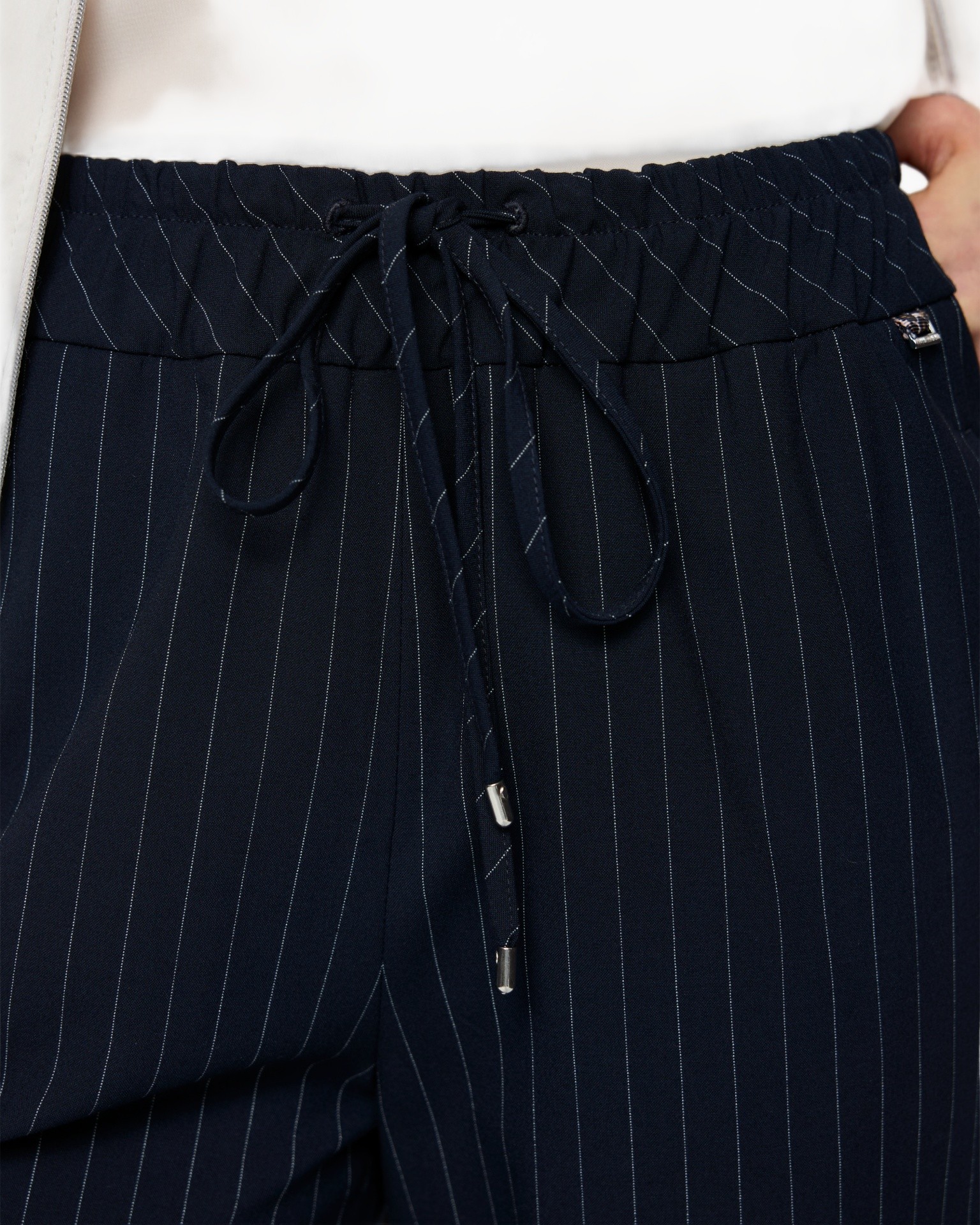 blauwe broek, streepjes, wakker elastische taille met koord, elastische taille, getailleerde pasvorm