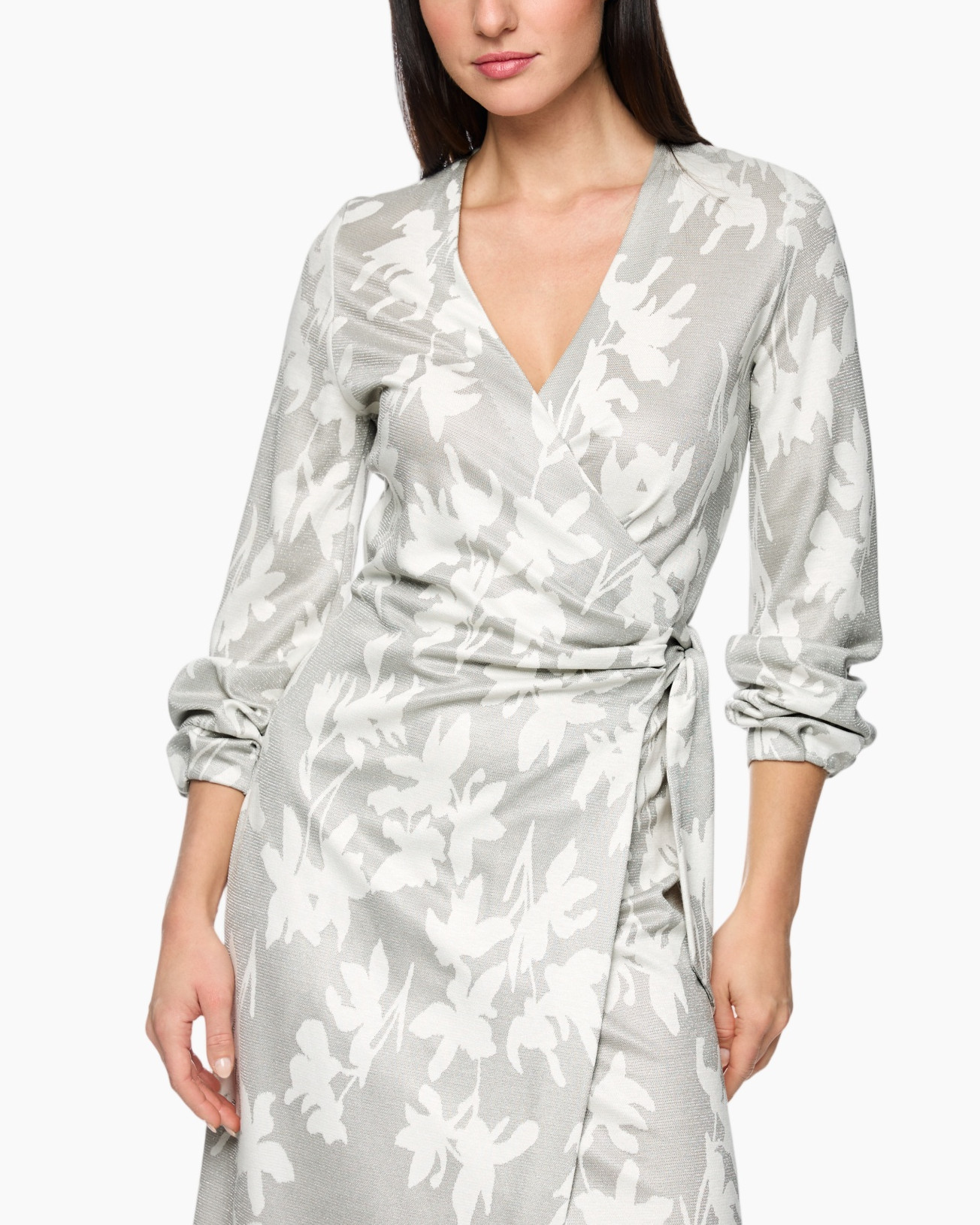 wrap dress, floral pattern, long sleeve, v-neck, mid-length